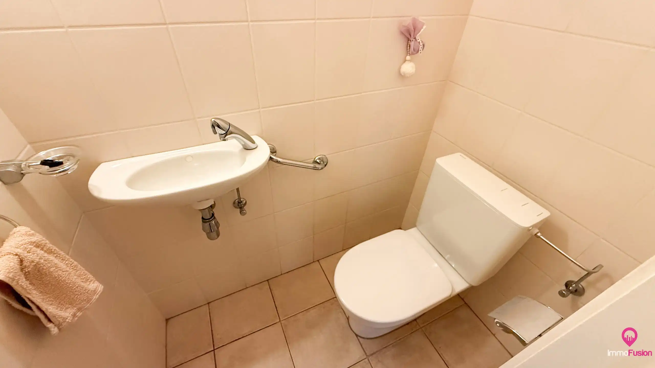 Instapklaar appartement met terras op centrale ligging! foto 20