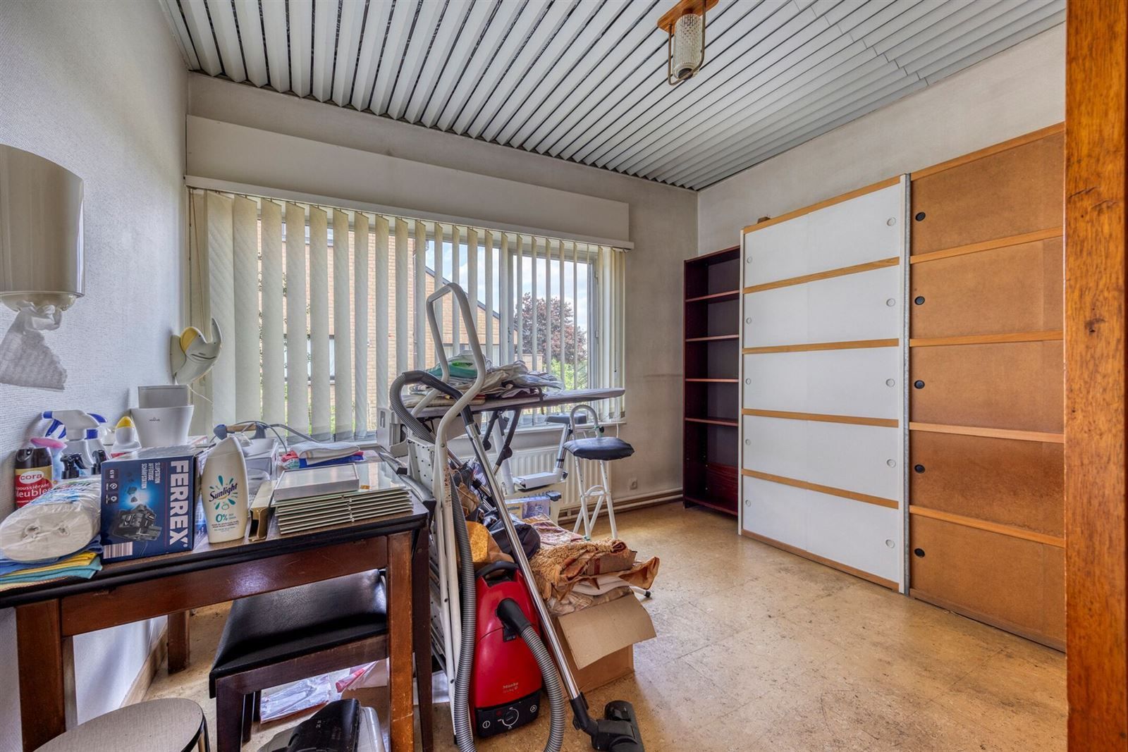 Ruime villa (bungalow) met 4 slaapkamers en atelier op terrein van 13a 22ca foto 17
