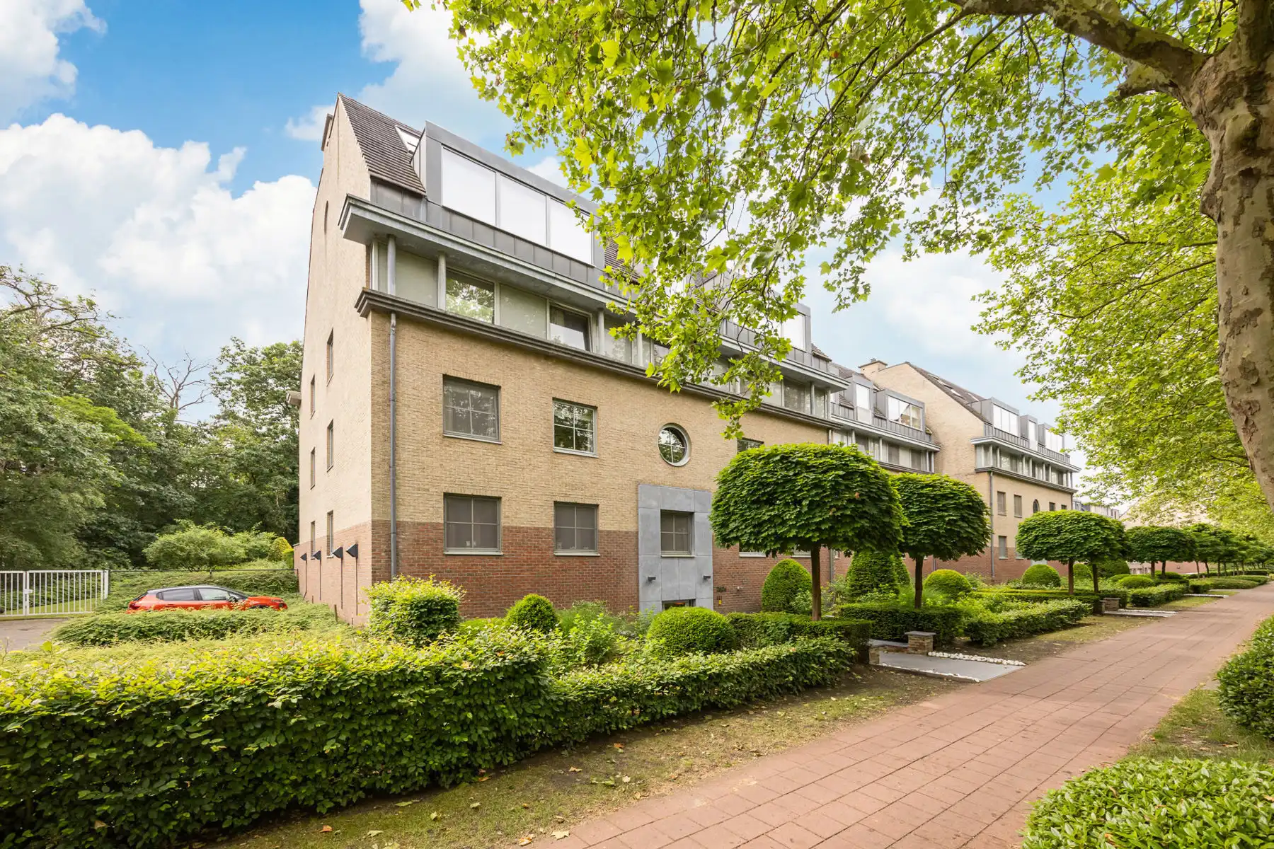 Energiezuinig appartement aan de golf met 4 parkeerplaatsen!  foto 2