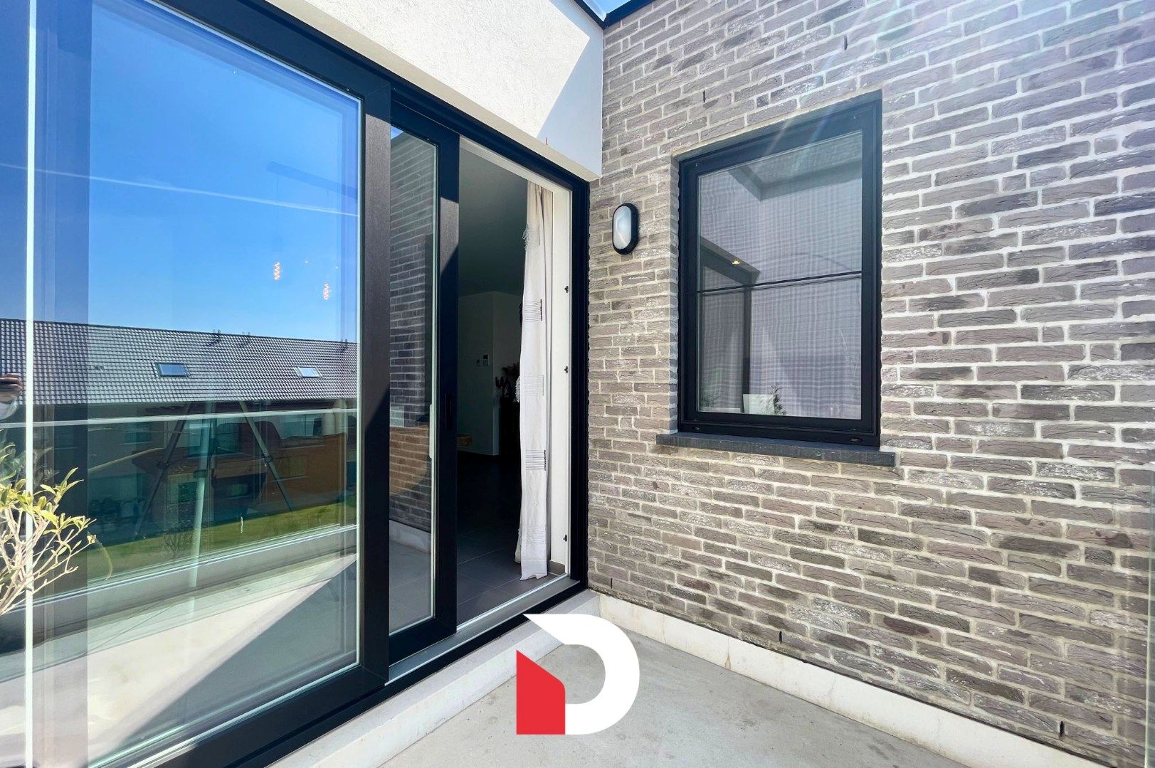 Recent appartement met 2 slaapkamers en garagebox foto 15