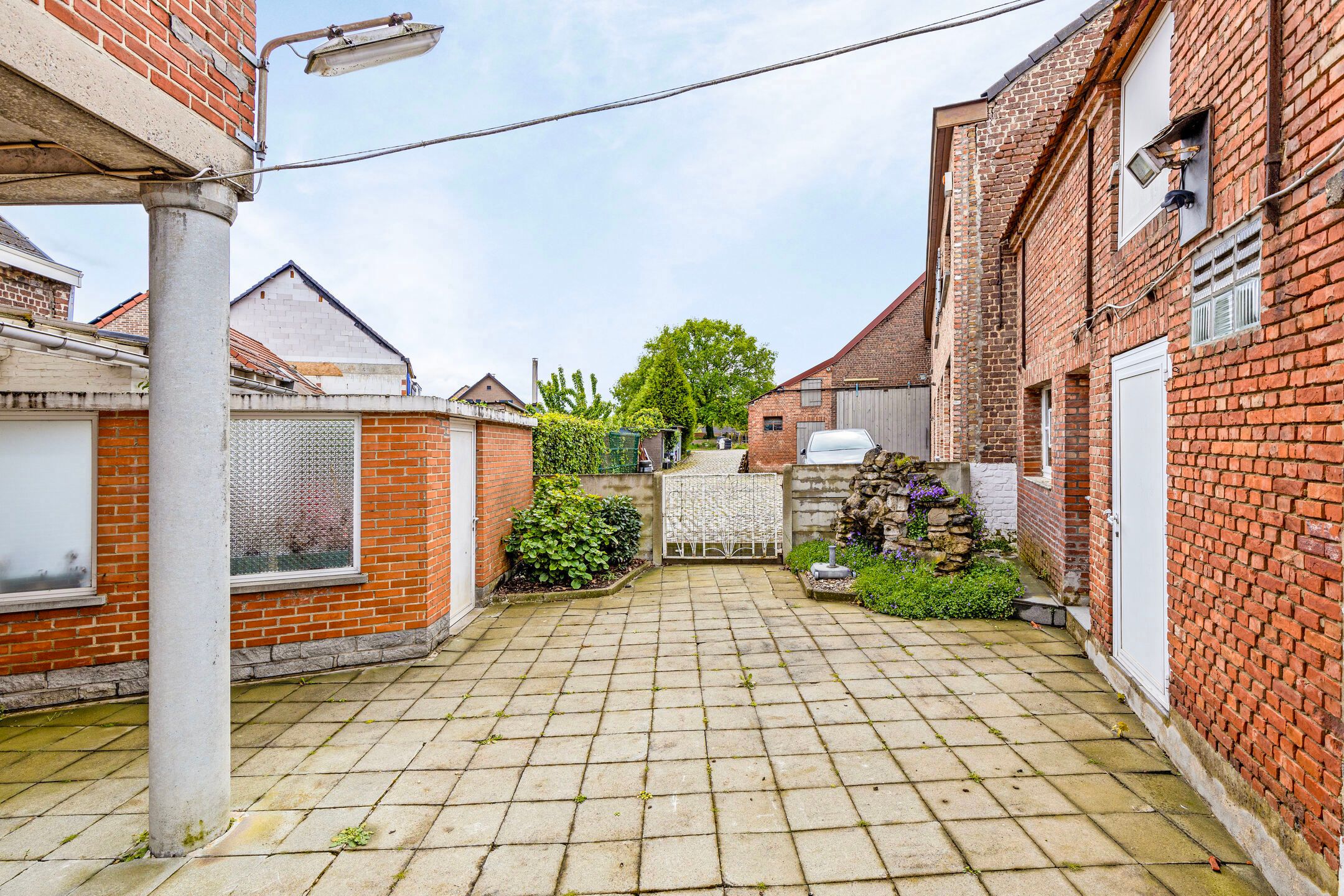 Driegevelwoning met 3 slaapkamers, garage en grote tuin foto 20