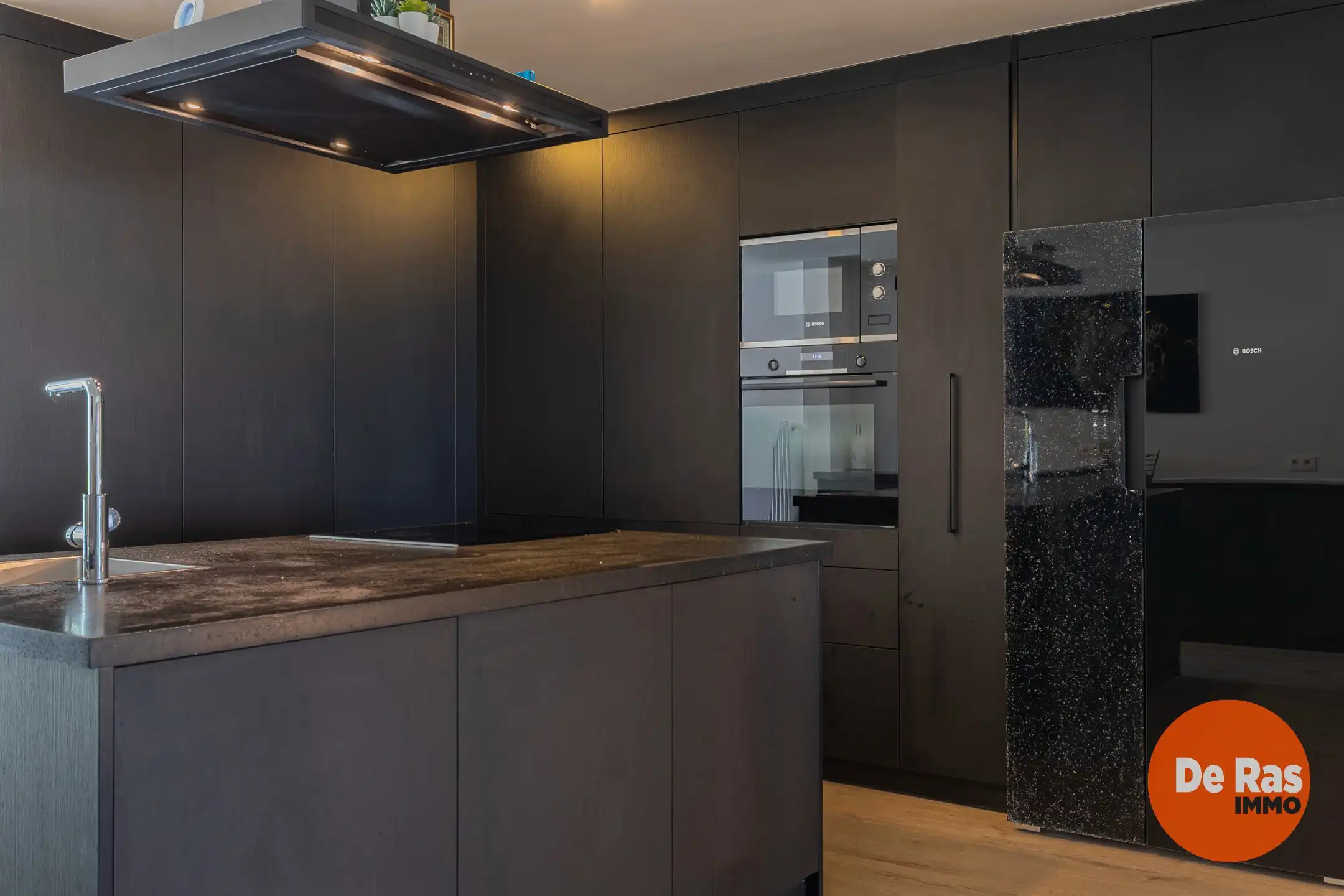 NIEUWERKERKEN– Gerenoveerde woning met 3 slk's, tuin, garage foto 8