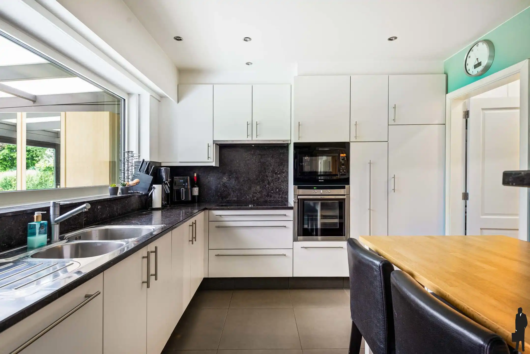 Vrijstaande laagbouwwoning op 1.200 m² met groen uitzicht foto 9