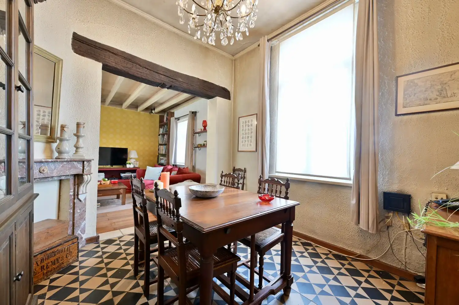 Statige woning met karakter, ruimte en tal van mogelijkheden foto 5