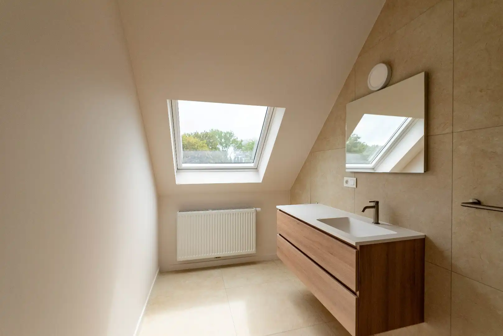 Gerenoveerde Kantoorunits in Statig Herenhuis  foto 9
