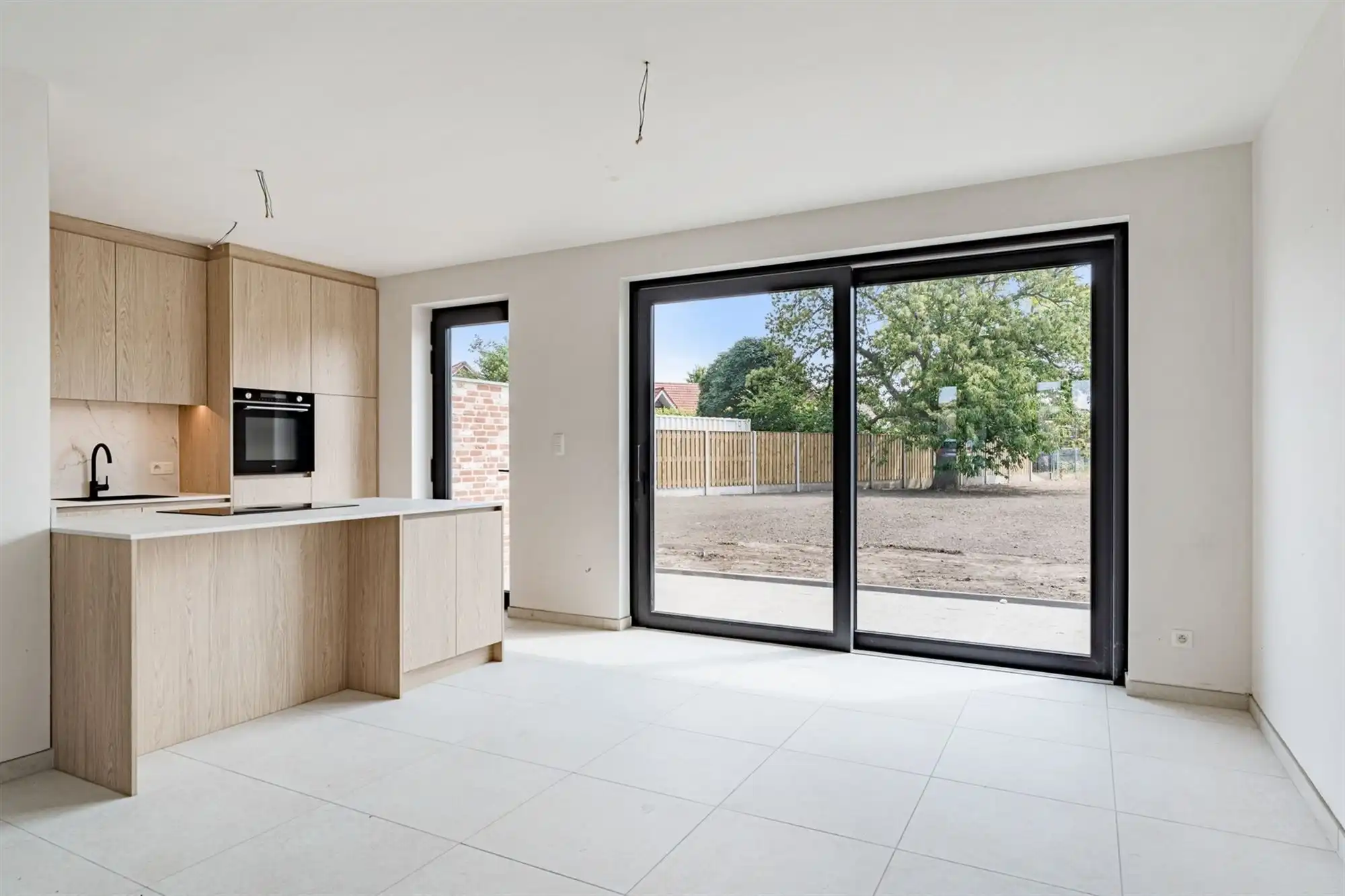 Afgewerkte BEN-woning op zeer rustige locatie te Molenbeersel foto 5