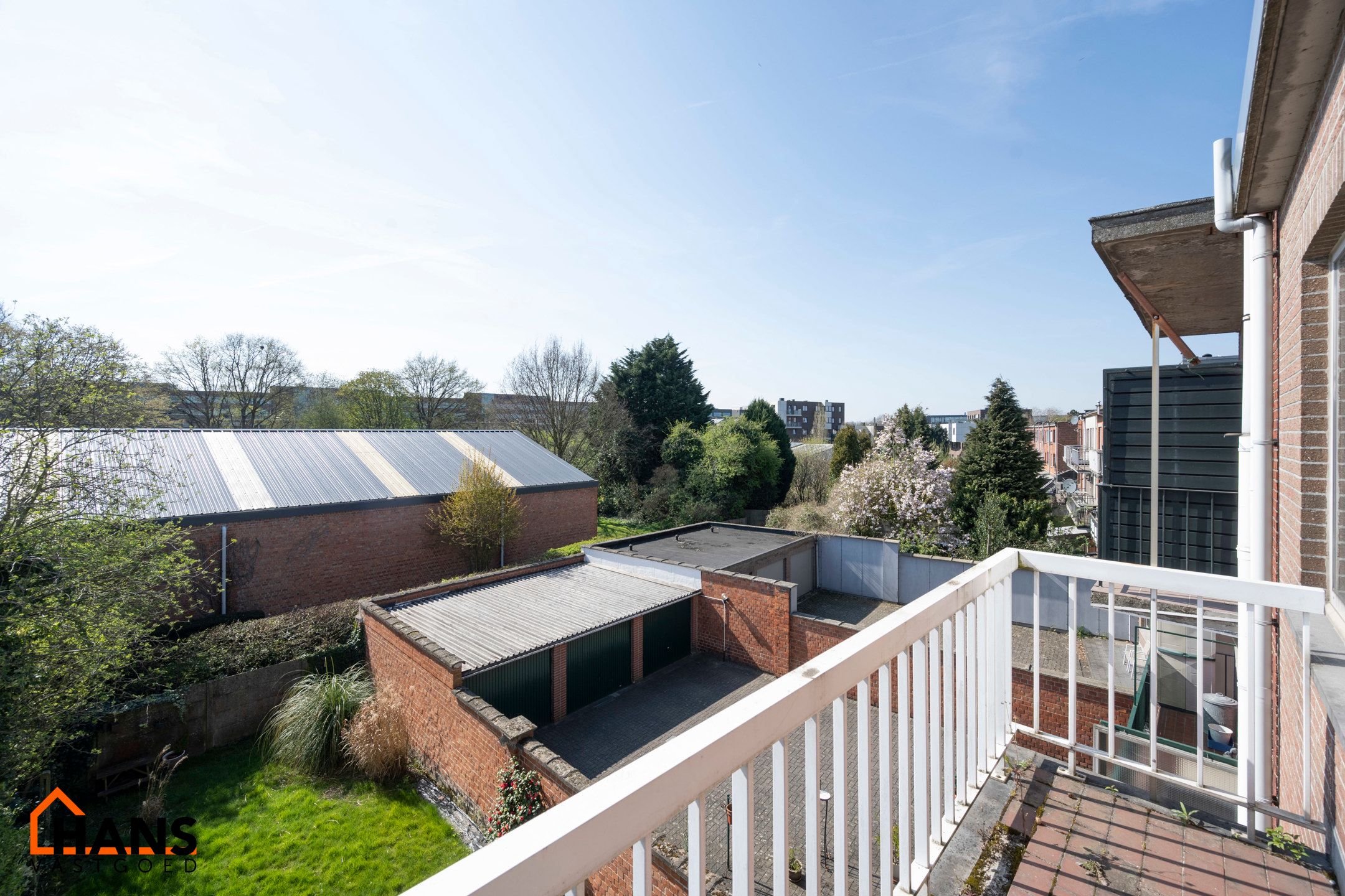 Rustig gelegen appartement. foto {{pictureIndex}}