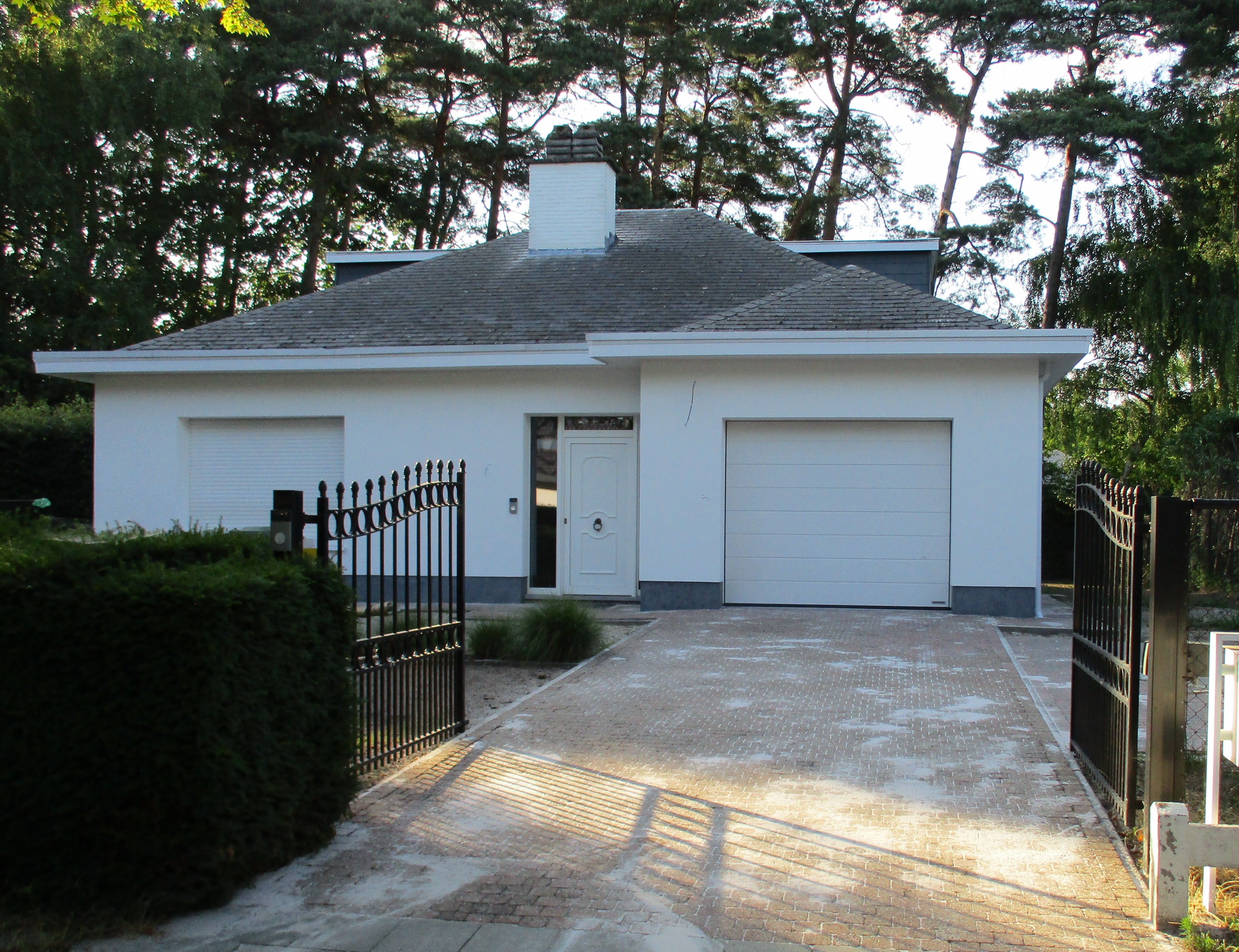 Gerenoveerde villa op prachtige locatie foto {{pictureIndex}}