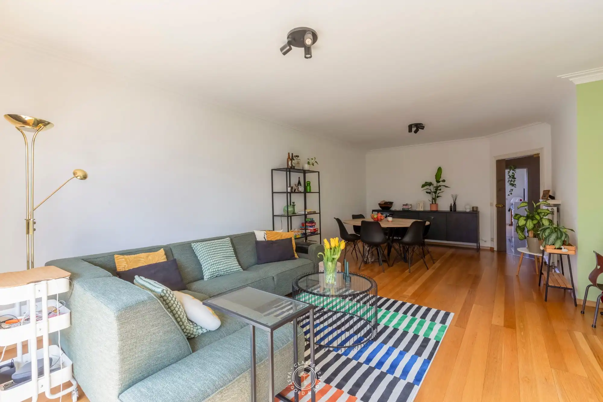 Gezellig 2 slaapkamer appartement met garagebox foto 11