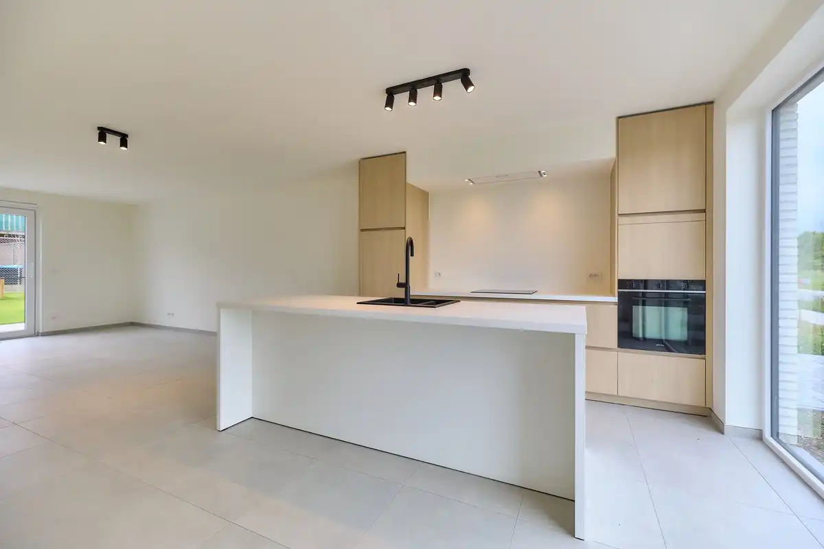 Moderne nieuwbouwwoningen nabij centrum Roeselare foto 2