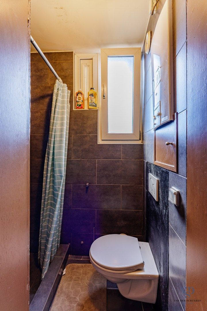 Herenhuis met 7 vergunde studentenkamers. foto 20