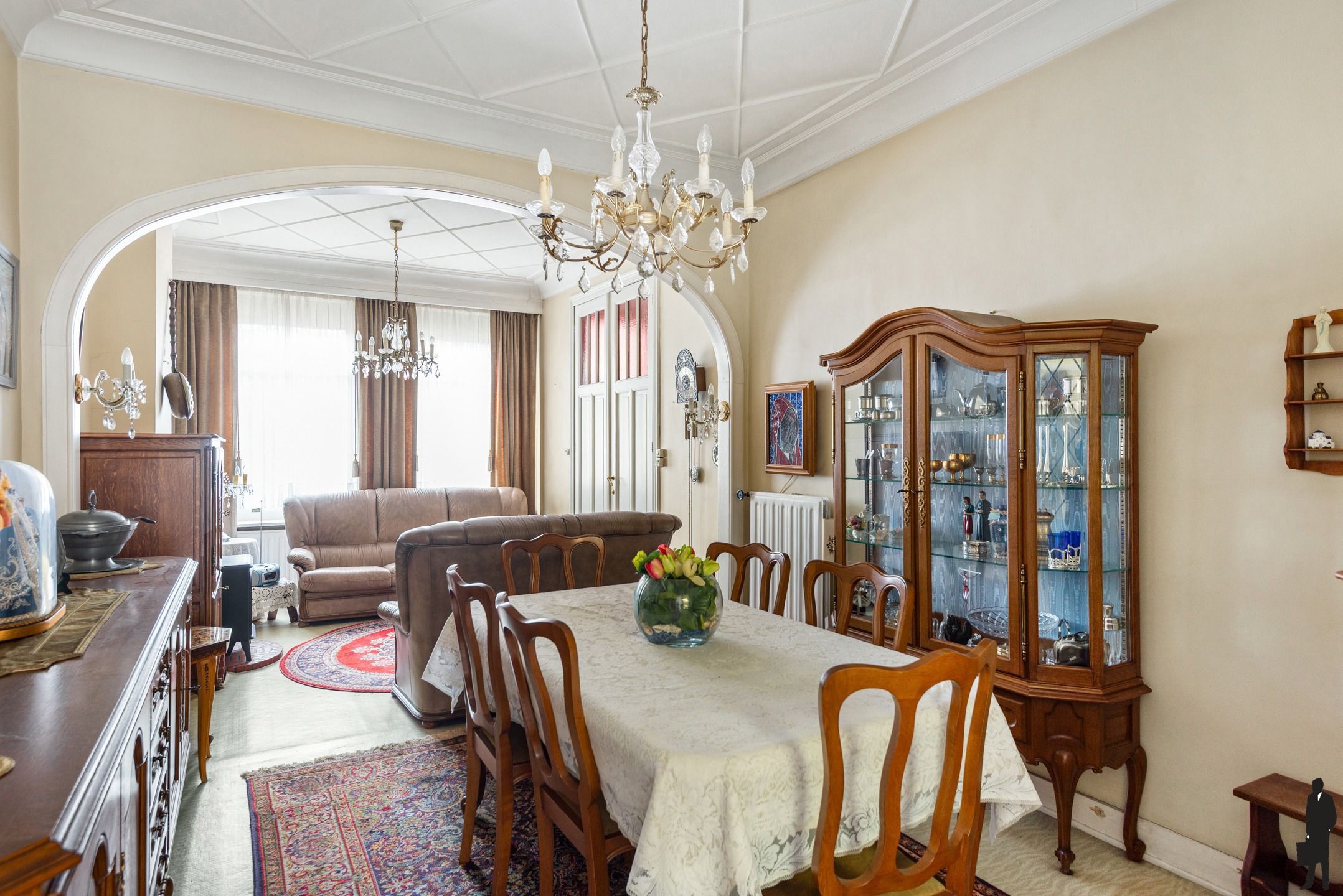 Karaktervolle rijwoning met 4 slaapkamers en koer in Hoboken foto 5