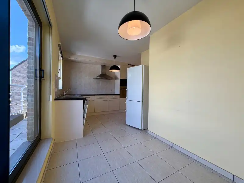 Energiezuinig instapklaar duplex-appartement met privatieve autostaanplaats foto 7