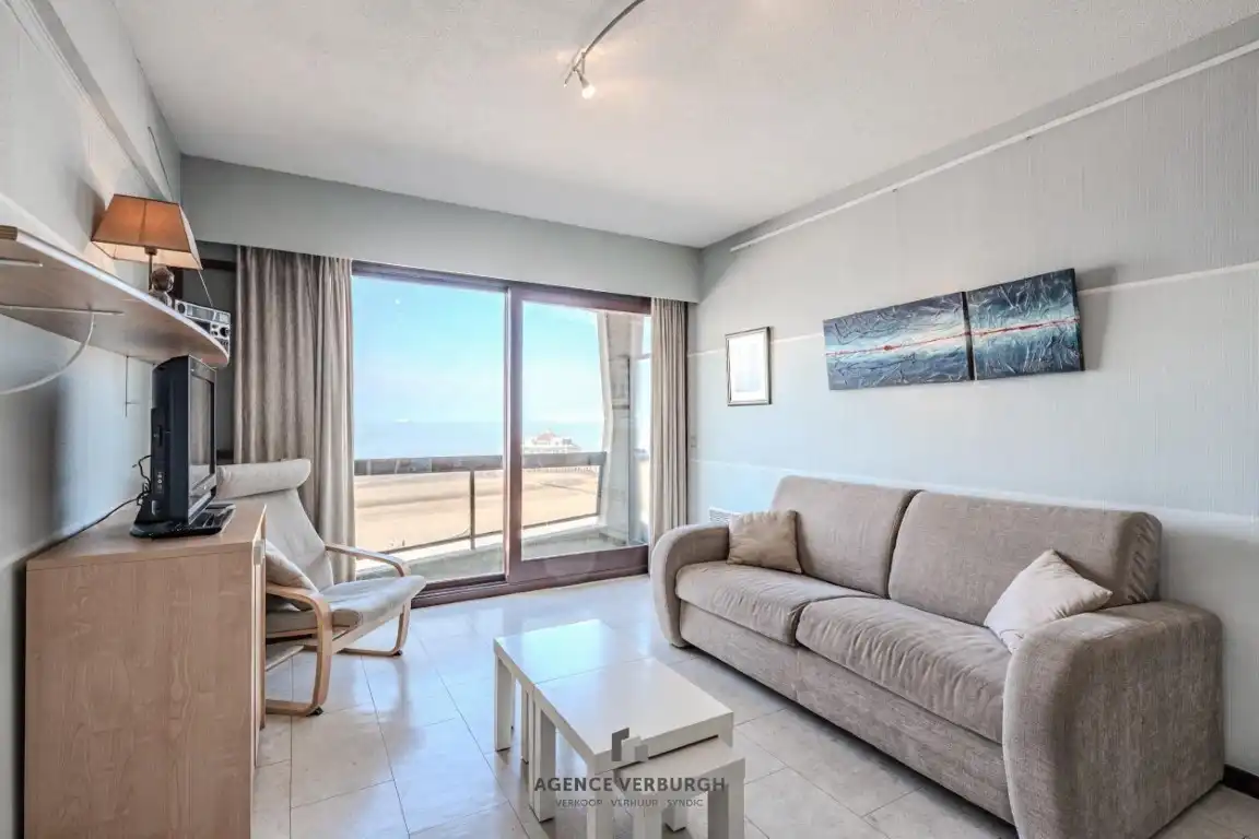 Verzorgd appartement met prachtig uitzicht foto 2