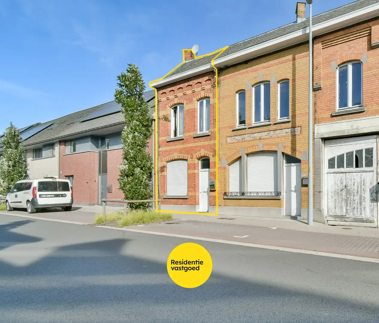 Hoofdfoto van de publicatie: Ruime te renoveren stadswoning!