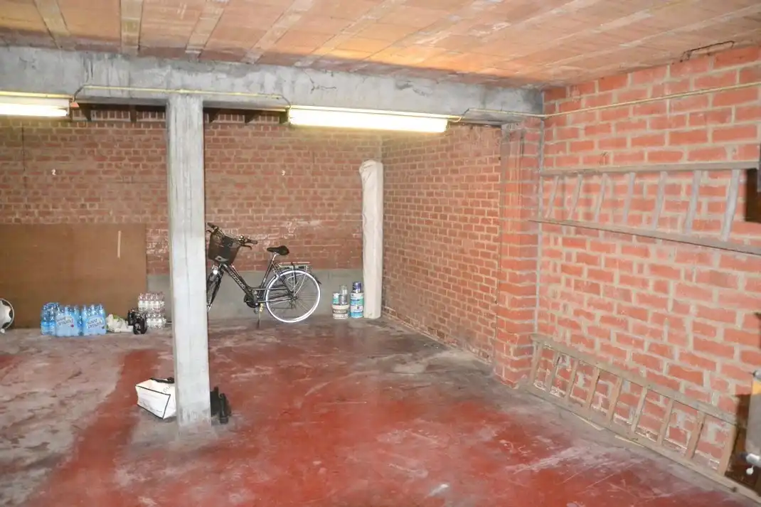 Appartement met 2 slaapkamers en garage. foto 8