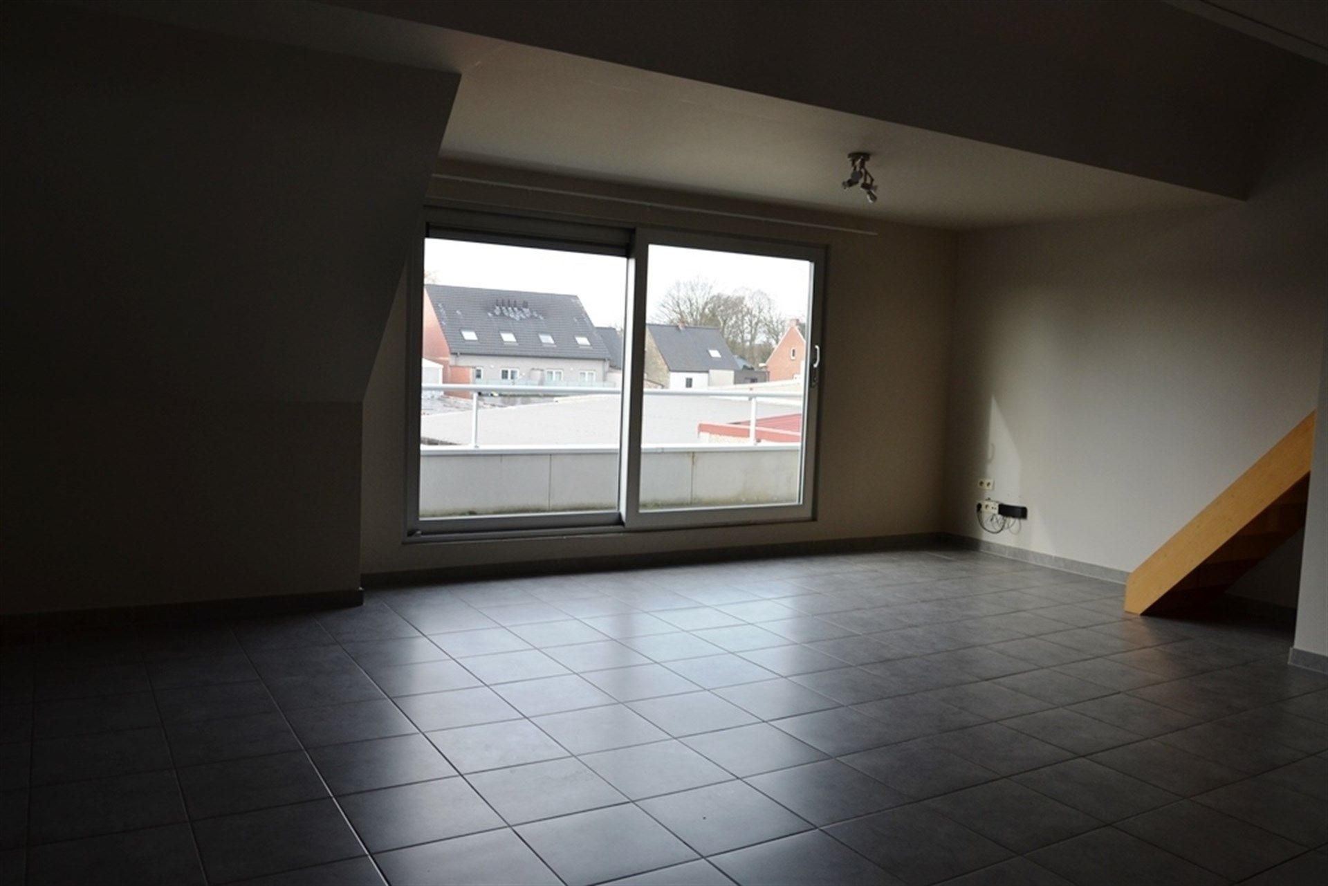 Instapklaar mooi ruim energiezuinig appartement met zuidgericht terras en garage. foto 5