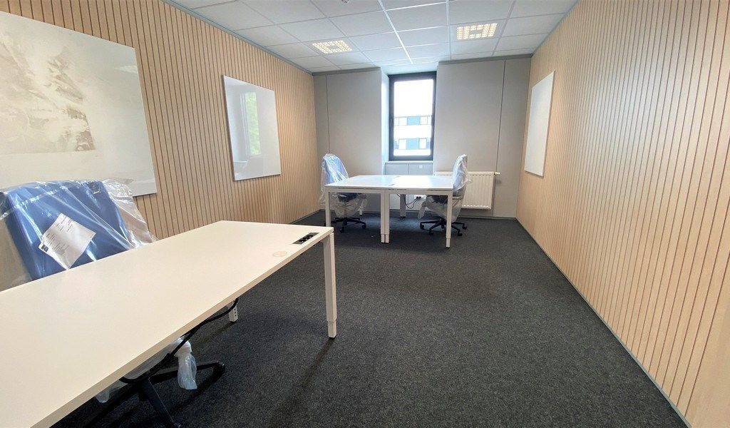 Volledig vernieuwde kantoren te huur op toplocatie in Zwijnaarde foto 3