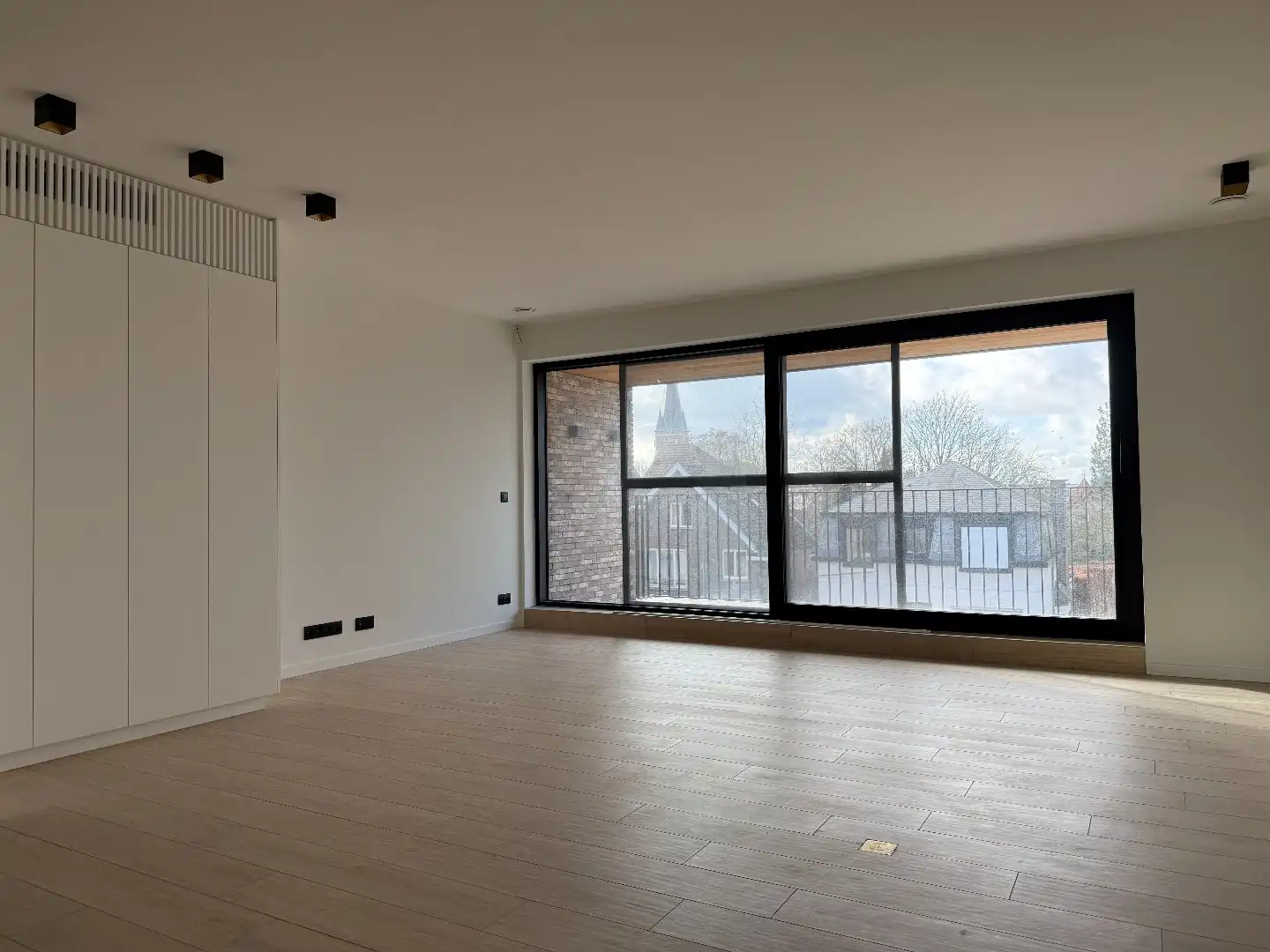 Exclusief penthouse met terrassen, carport en garage foto 4