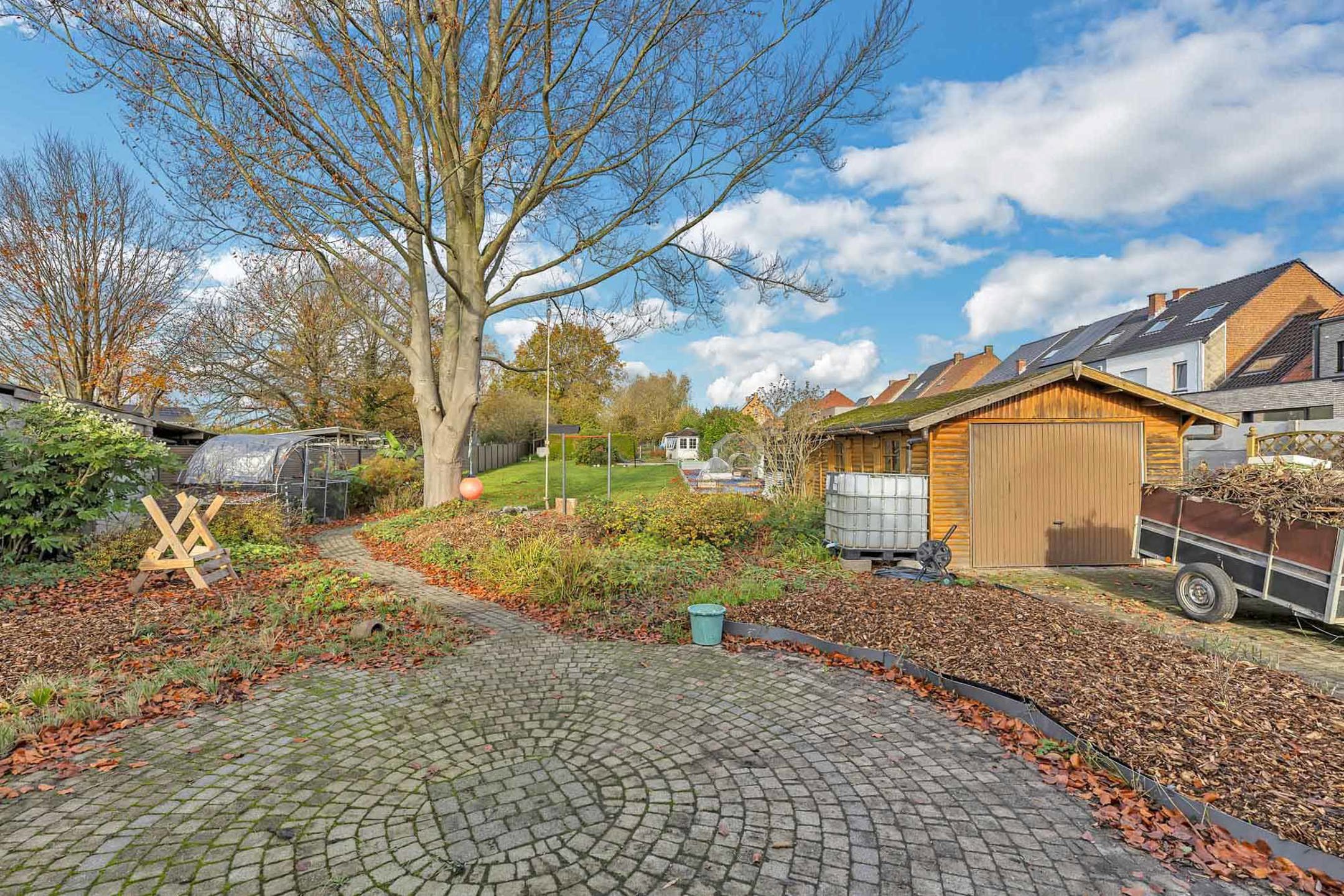 Gezellige woning met ruime tuin foto 21