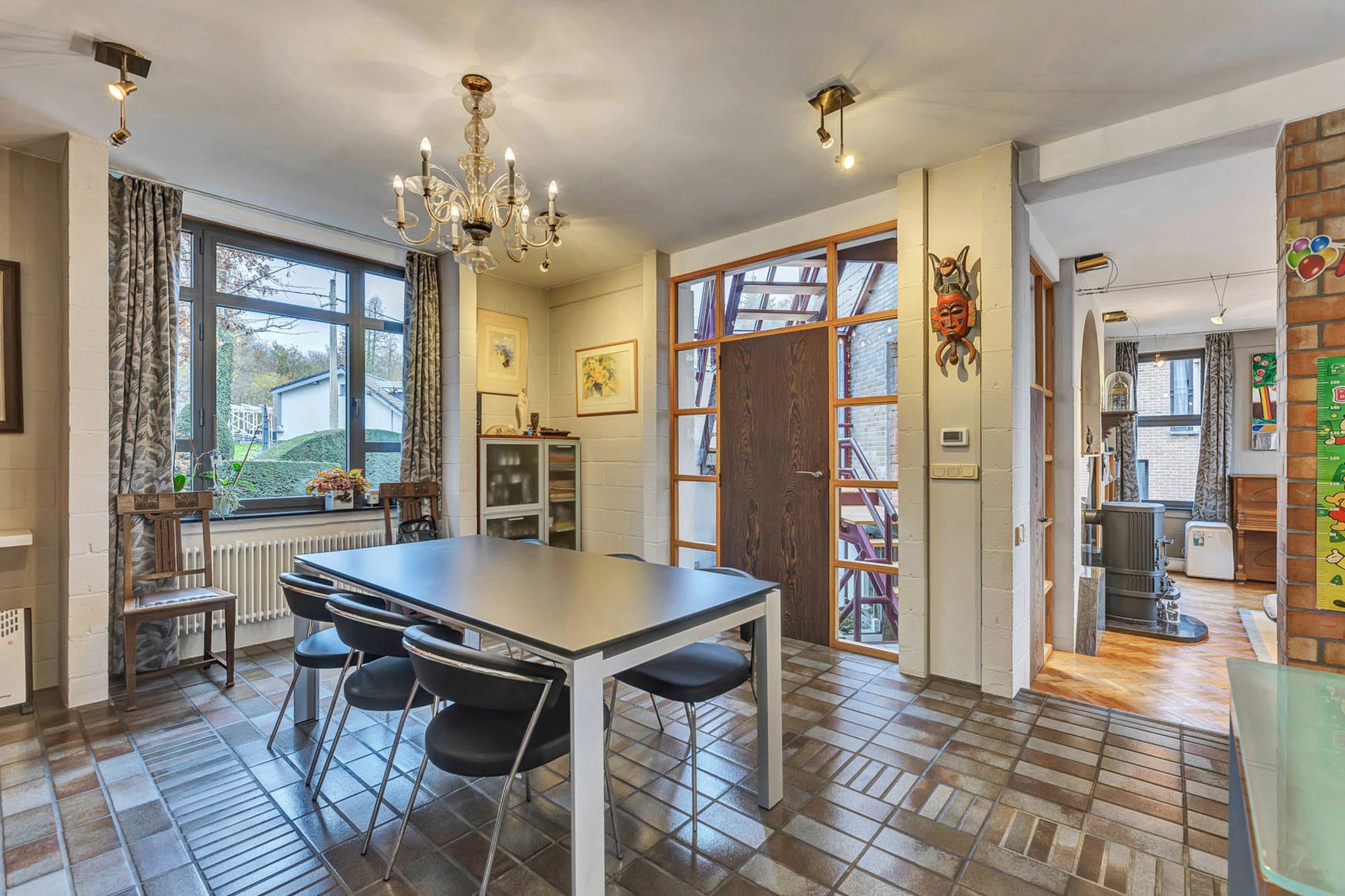 Architecturale woning met 4 slaapkamers, tuin en garage! foto 6