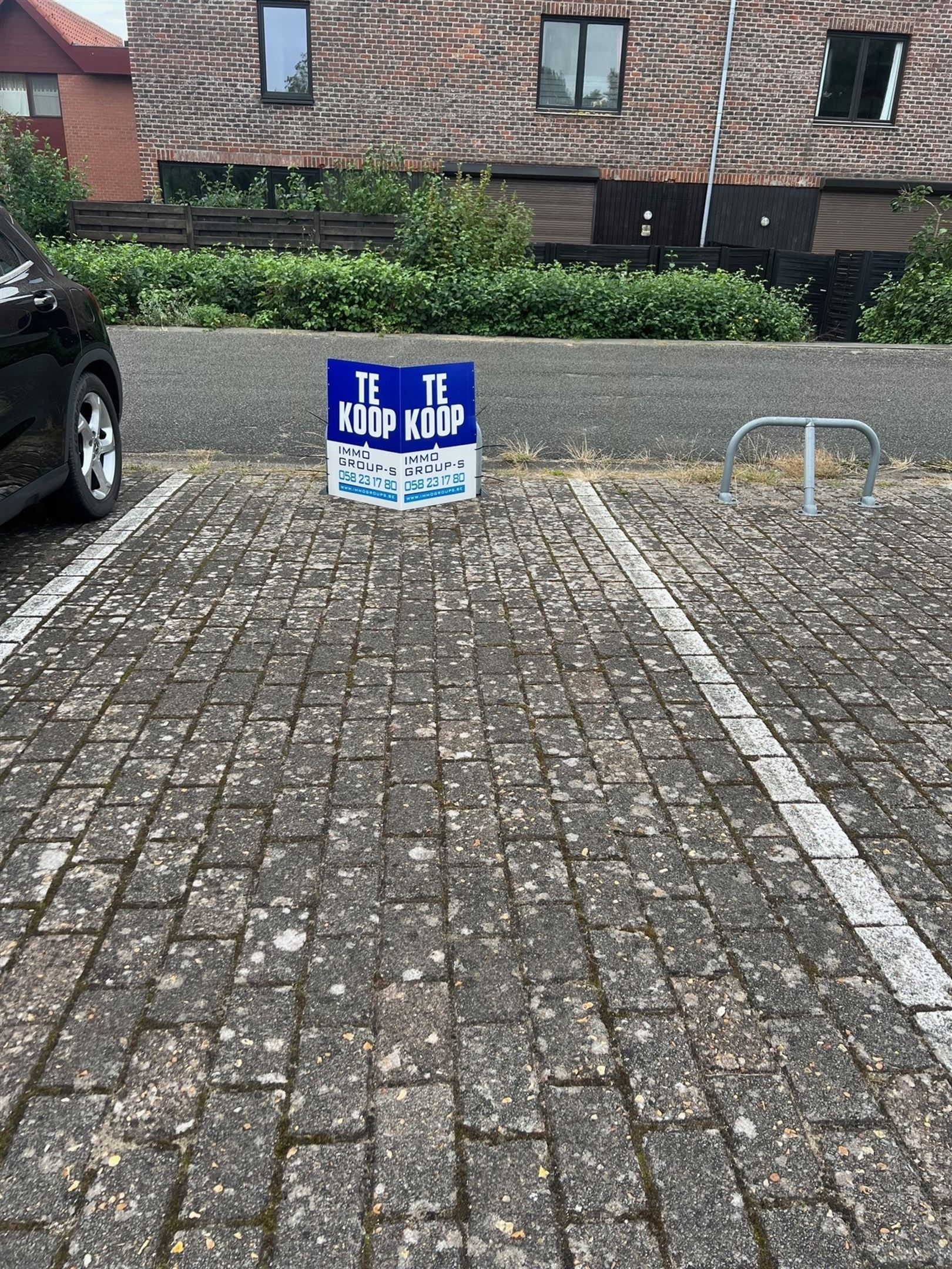 Private parking te koop in volle eigendom op 5 min wandelen van Zeedijk foto 2