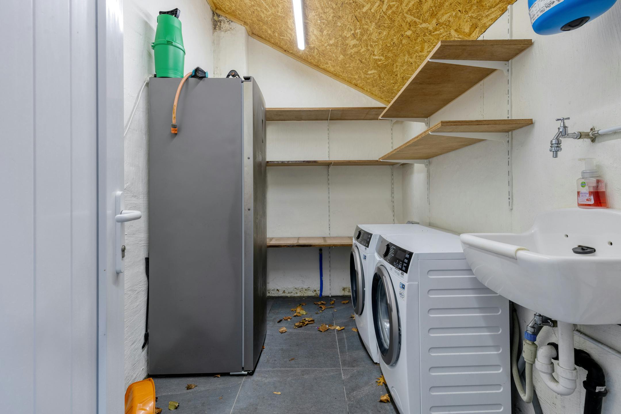 Prachtige moderne woning met hoogwaardige afwerking en  tuin foto 17