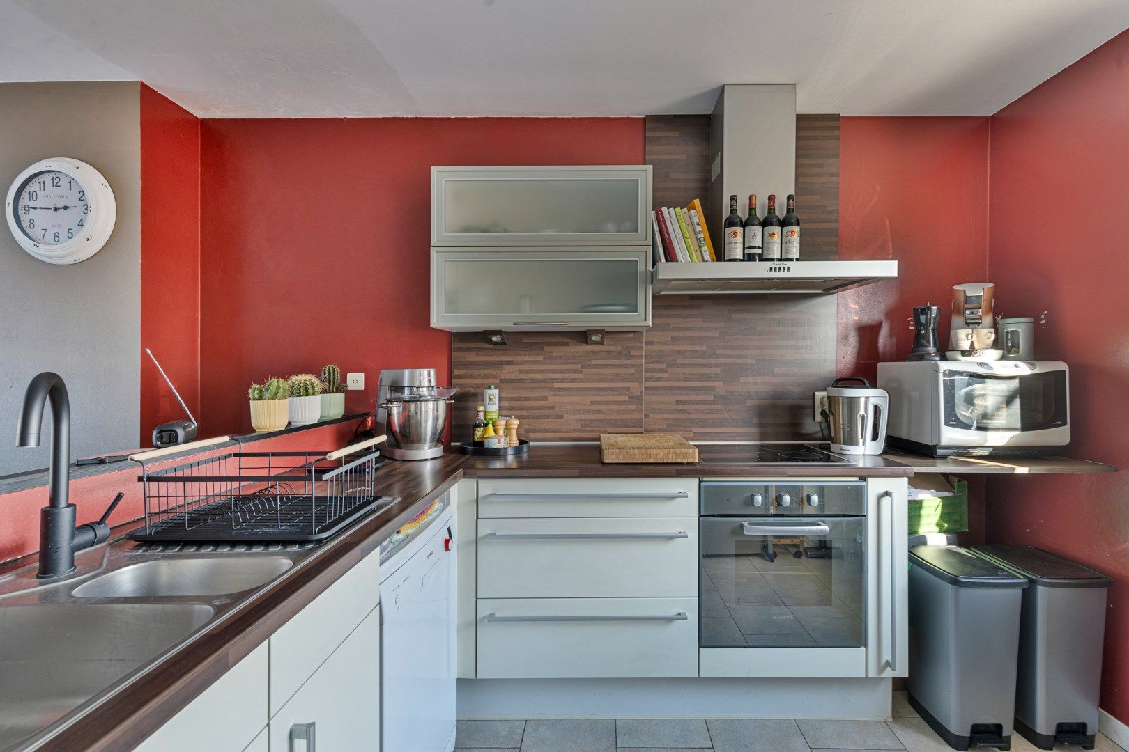 Super leuk appartement met 3 slaapkamers en groot terras! foto 9