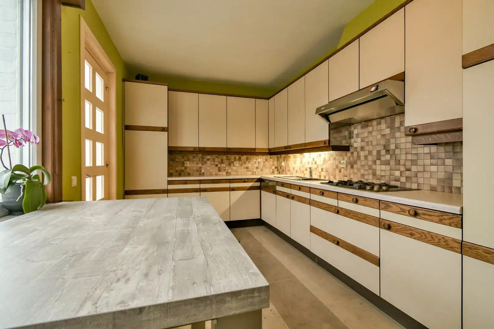 Gezellige woning nabij het centrum van Staden! foto 6