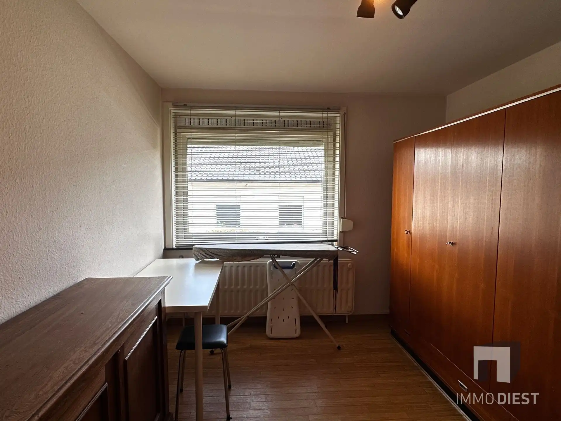 Gezinswoning met 4 slaapkamers en mooie tuin foto 24