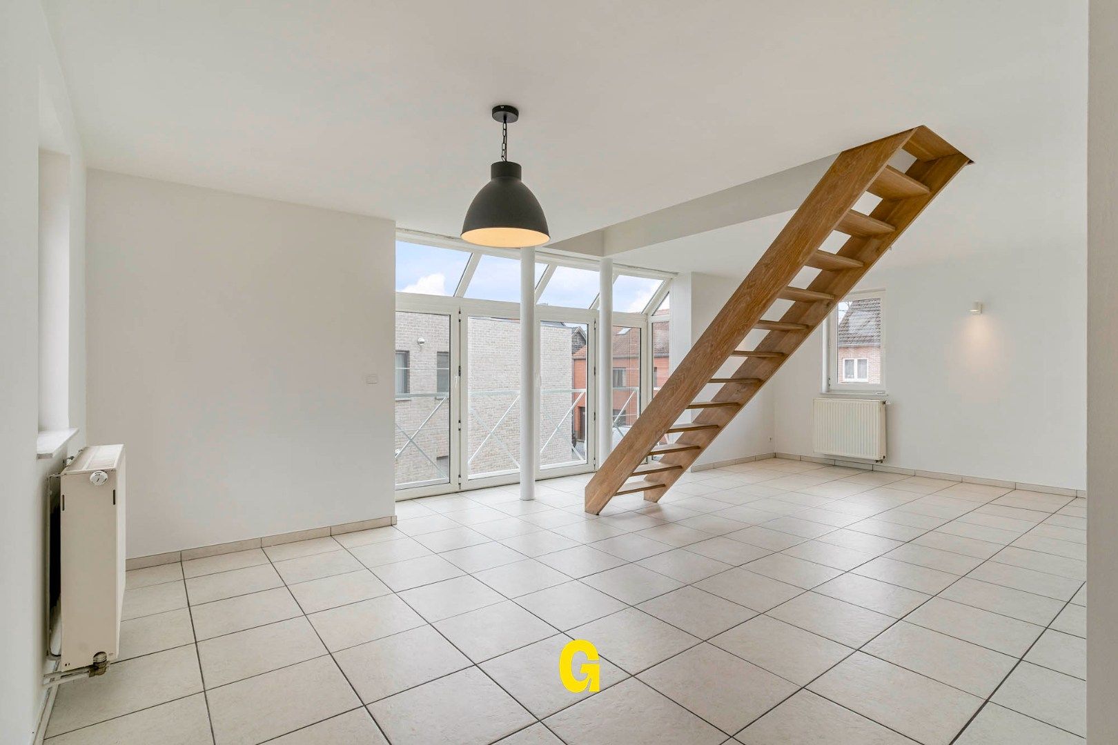 Aangenaam duplexappartement met drie slaapkamers, autostandplaats en kelderberging foto 11