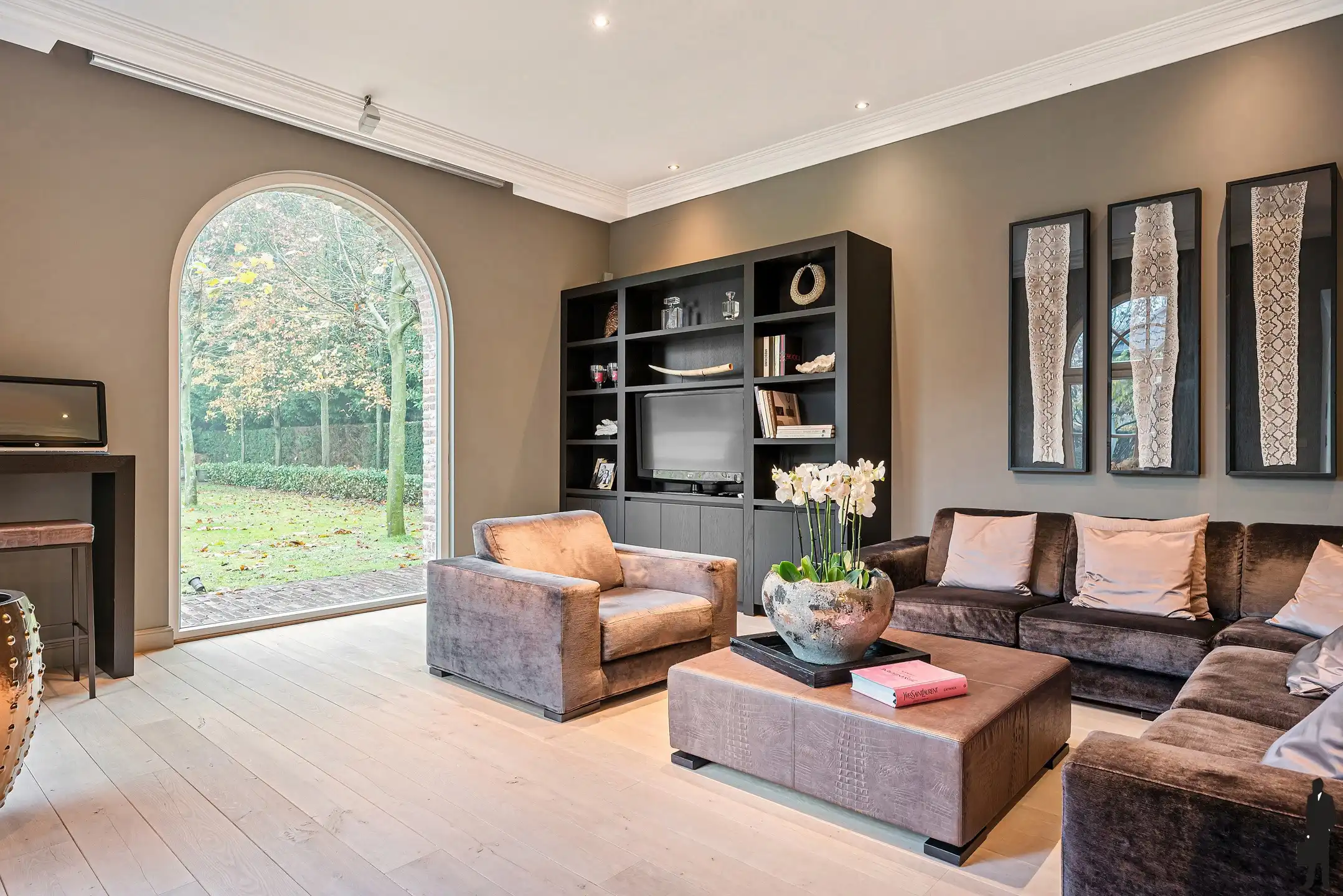 Villa van 600 m² met o.a. 4 slpk. en 3 badk.  foto 9