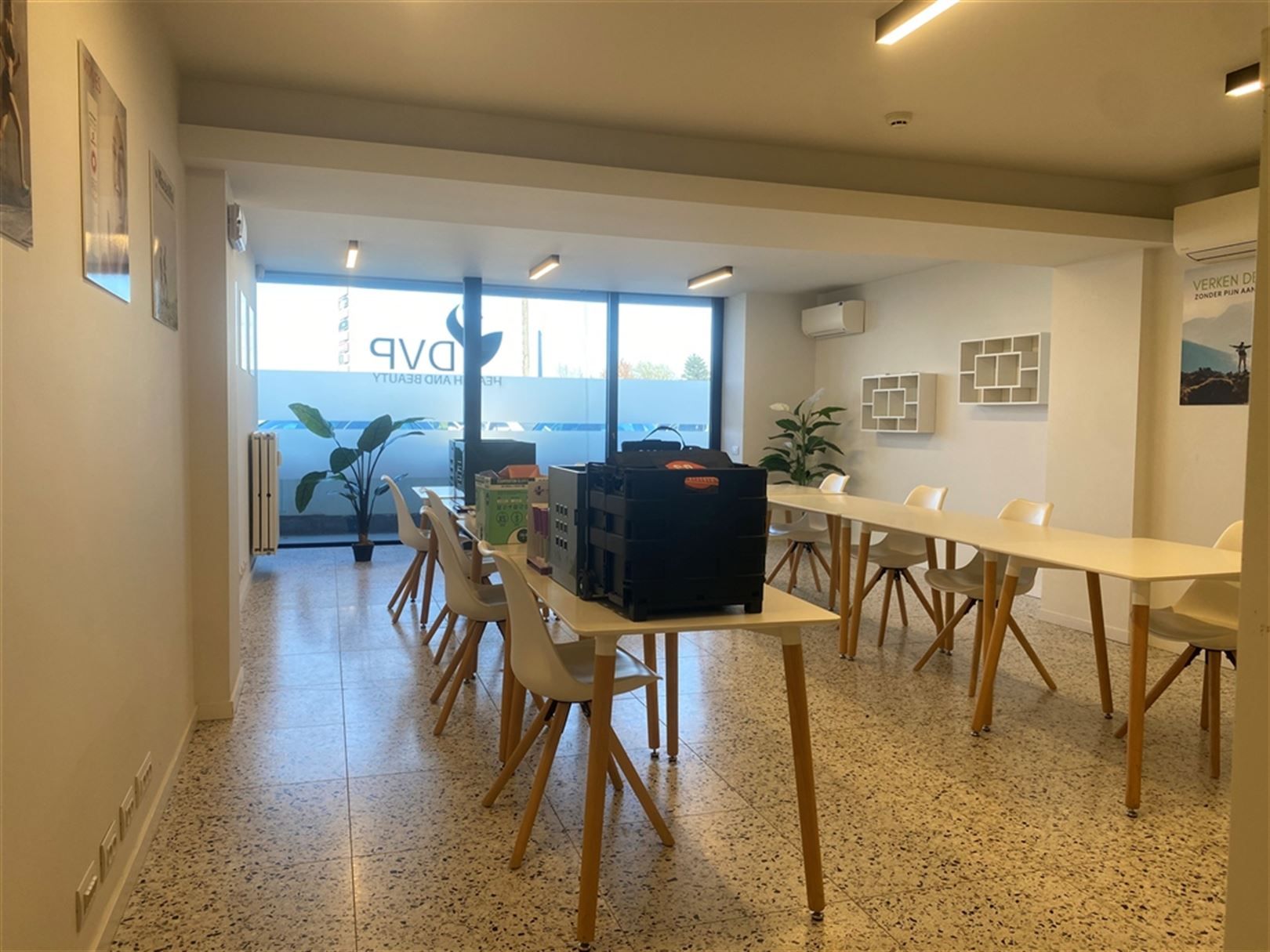 Business Park van 25m² tot 100 m² kantoren te huur foto 9