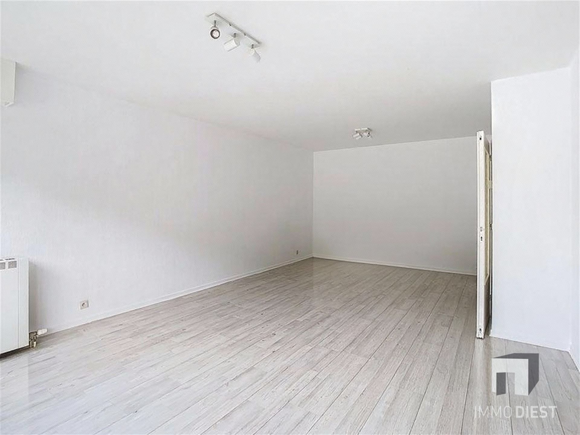 Comfortabel appartement met 2 slpks, 2 terrassen en parkeerplaats foto 5