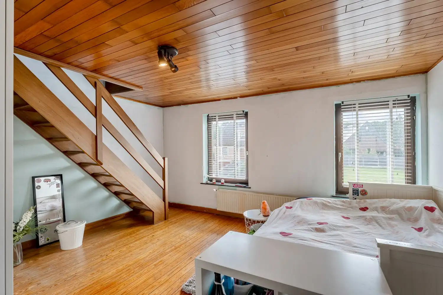 Ruime en lichtrijke woning met 4 slaapkamers, 2 garages, een kelder en een tuin te Oud-Heverlee! foto 18
