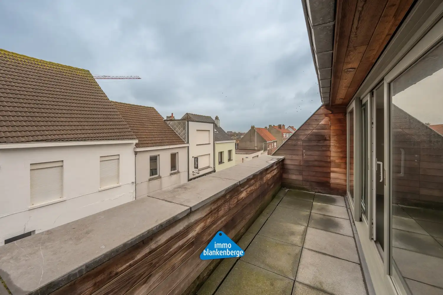 Recent zeer ruim duplex appartement in Uitkerke foto 3