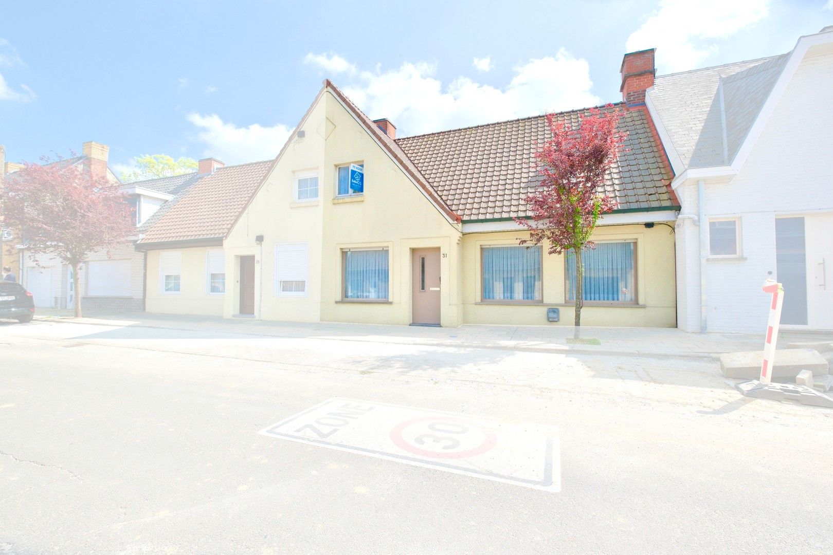 Roeselare - Ruime woning met 3 slaapkamers en dubbele garage! foto 16