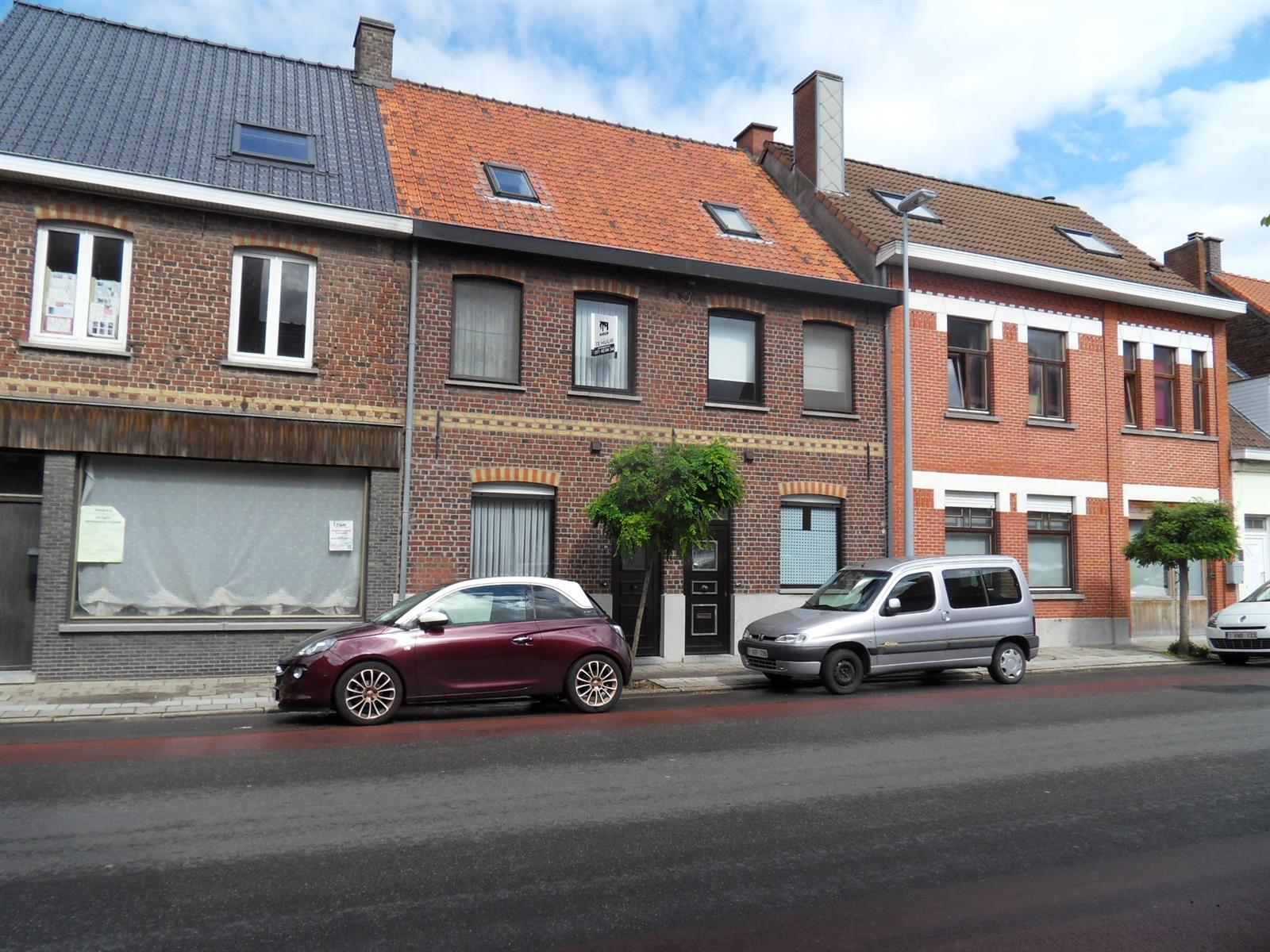 ()=>{if(producerUpdateValueVersion(node),producerAccessed(node),node.value===ERRORED)throw node.error;return node.value} Felix D'Hoopstraat 64 - 8700 Tielt