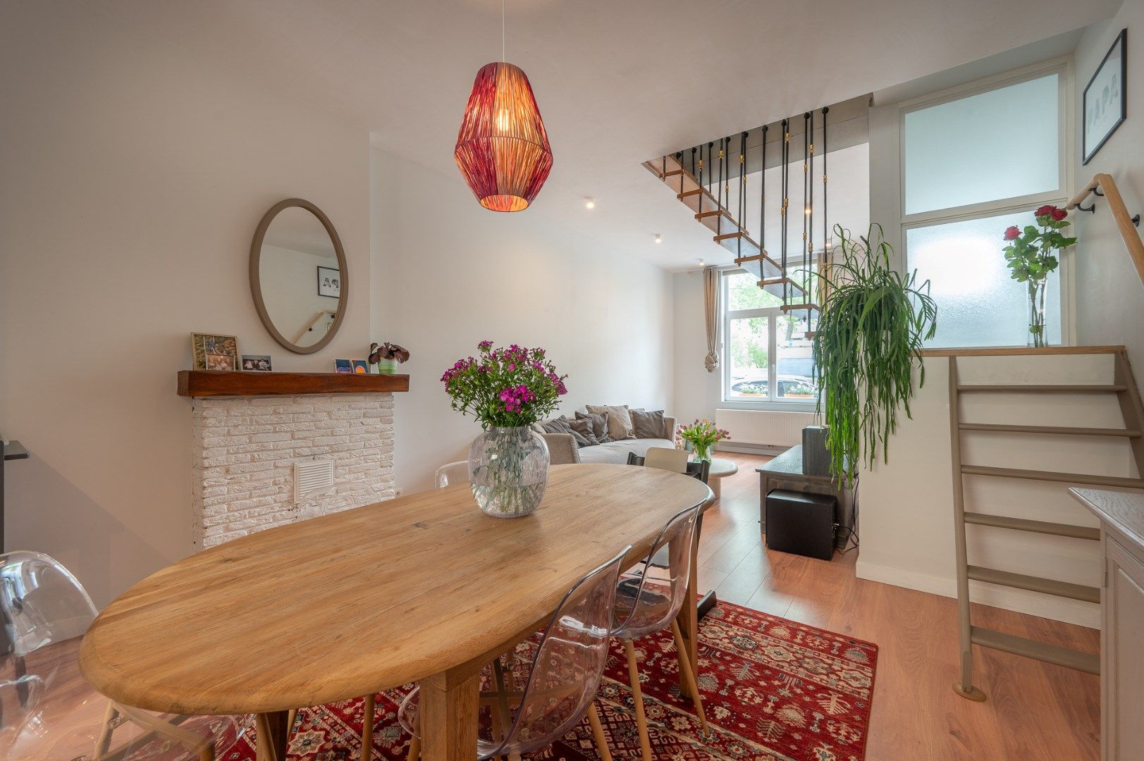 Leuke woning aan de Damse Vaart – op een boogscheut van centrum Brugge. foto 2