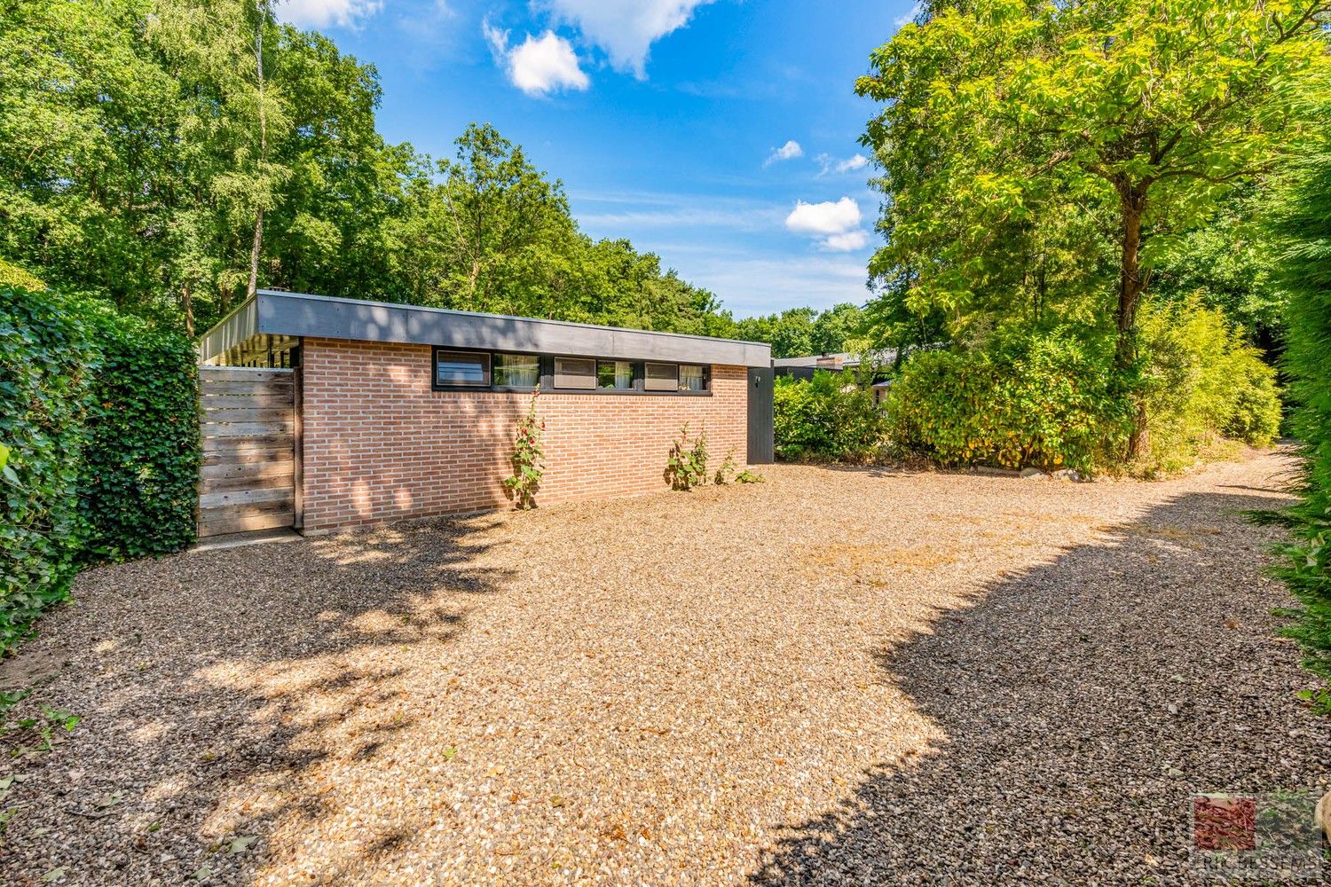 Gelijkvloerse vakantiewoning met een woonoppervlakte van 79 m², gelegen op een royaal perceel van 570 m². foto 24