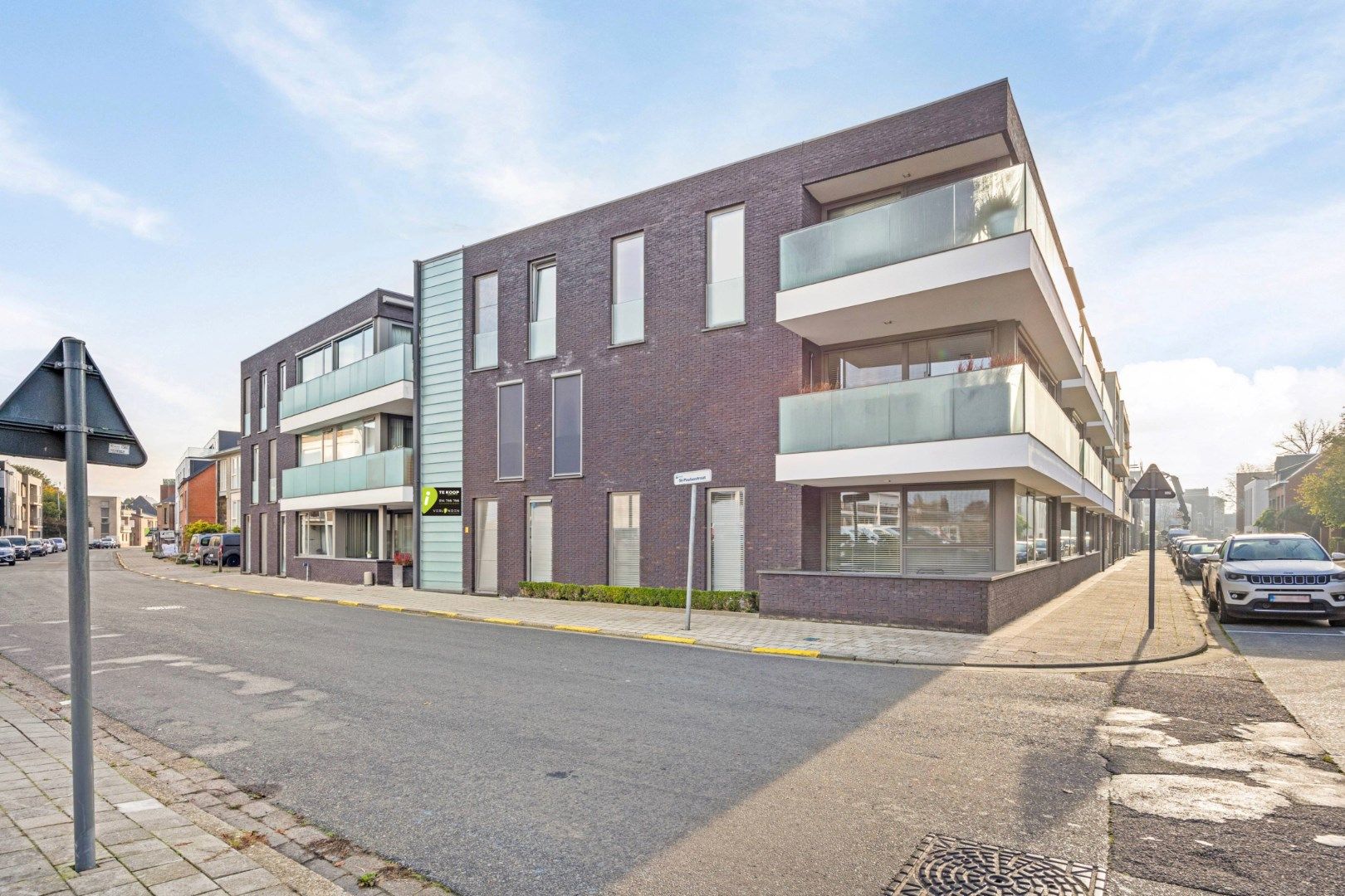 Lichtrijk appartement met 3 slaapkamers en ruim terras in Mol-centrum ! foto 24