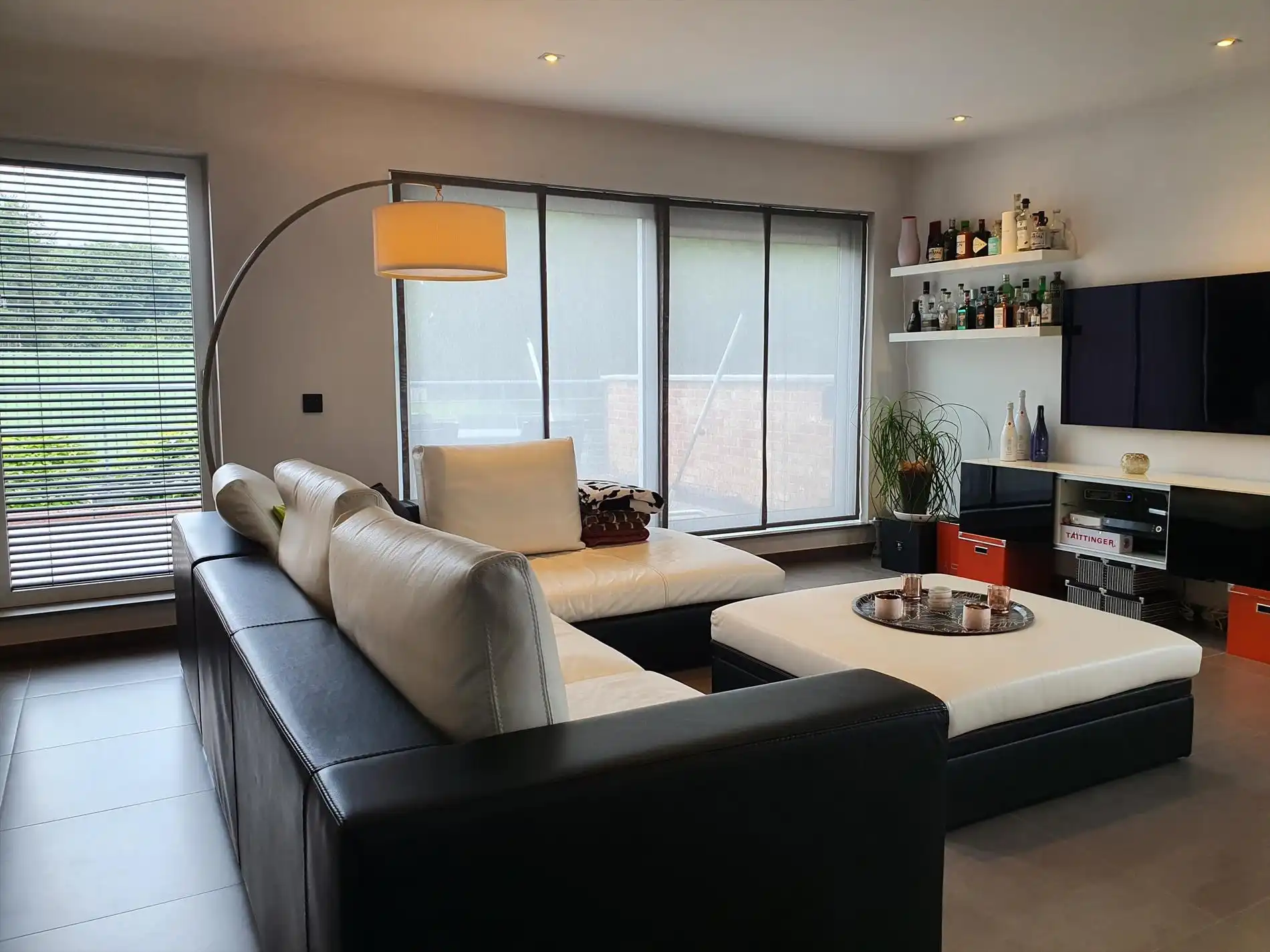 Appartement met 2 slaapkamers, ruim terras en autostaanplaats te OLV Olen ! foto 11