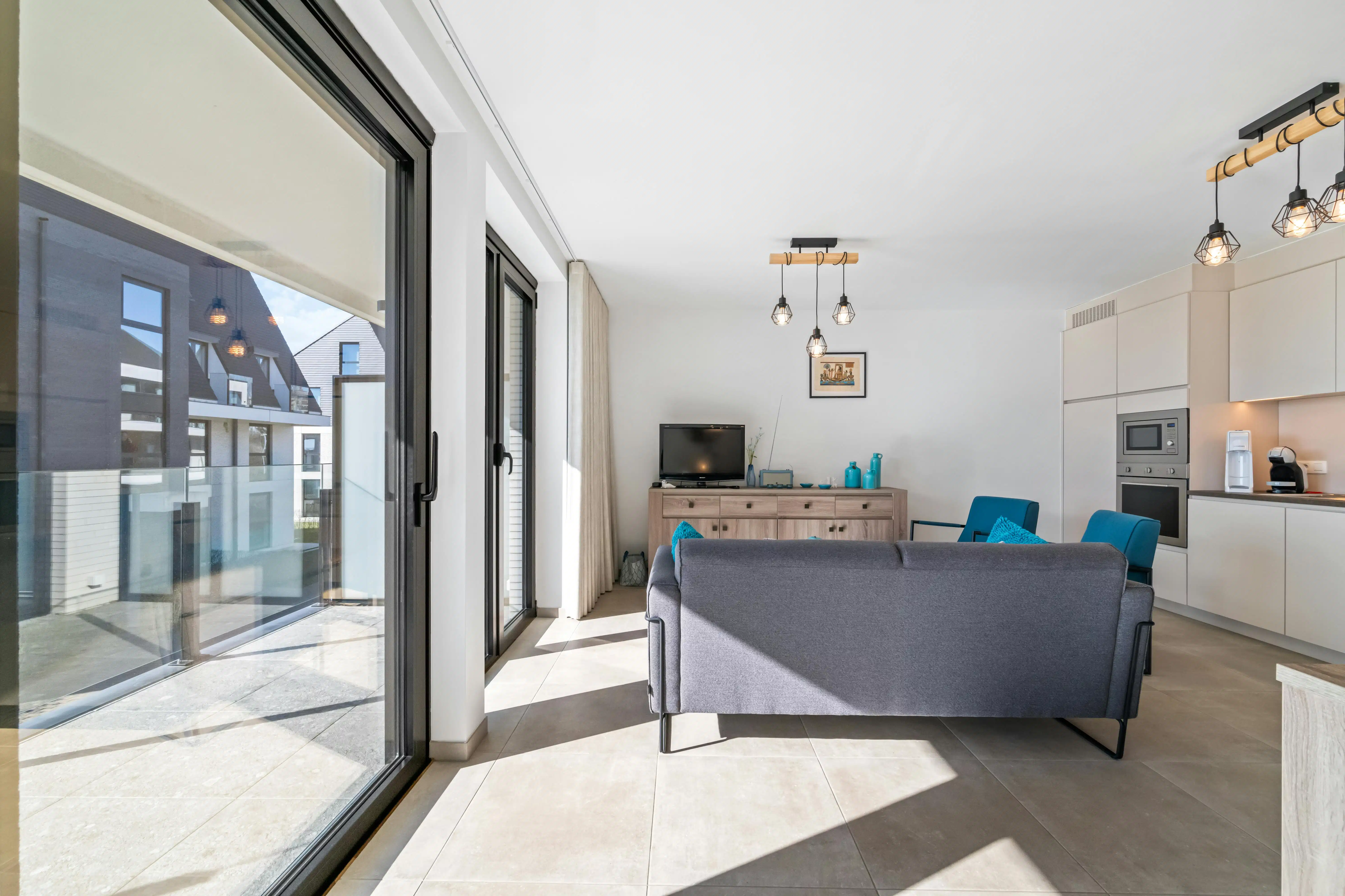 Prachtig recent 1 slaapkamerappartement met ruim terras! foto 5