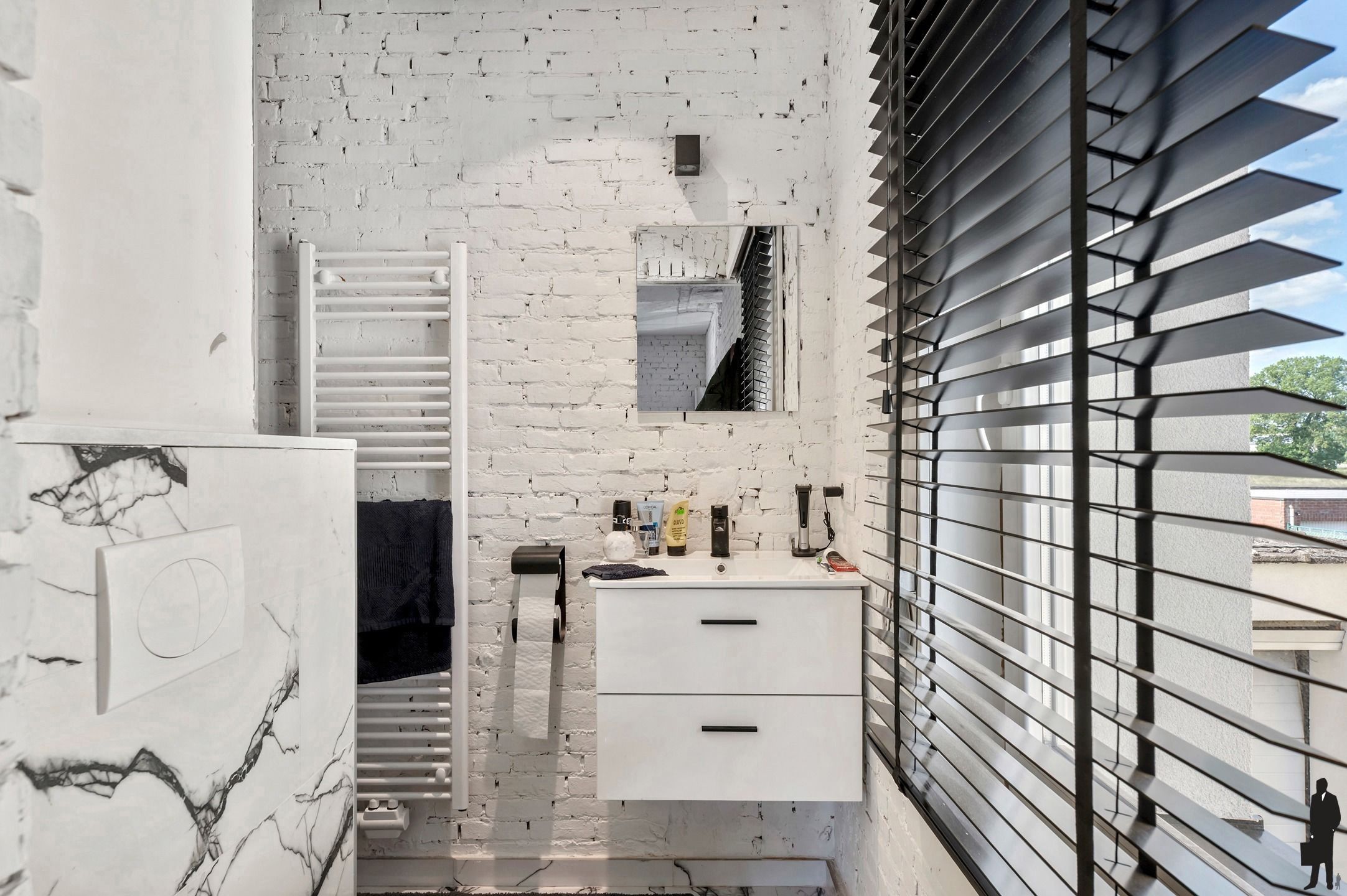 Gerenoveerd opbrengsteigendom: handelsruimte, duplex, studio foto 23