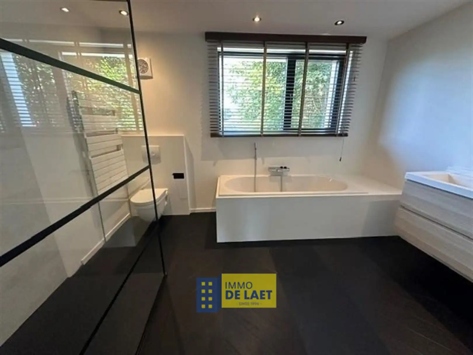 Instapklare woning met 4 slp's, garage en stadstuin foto 15
