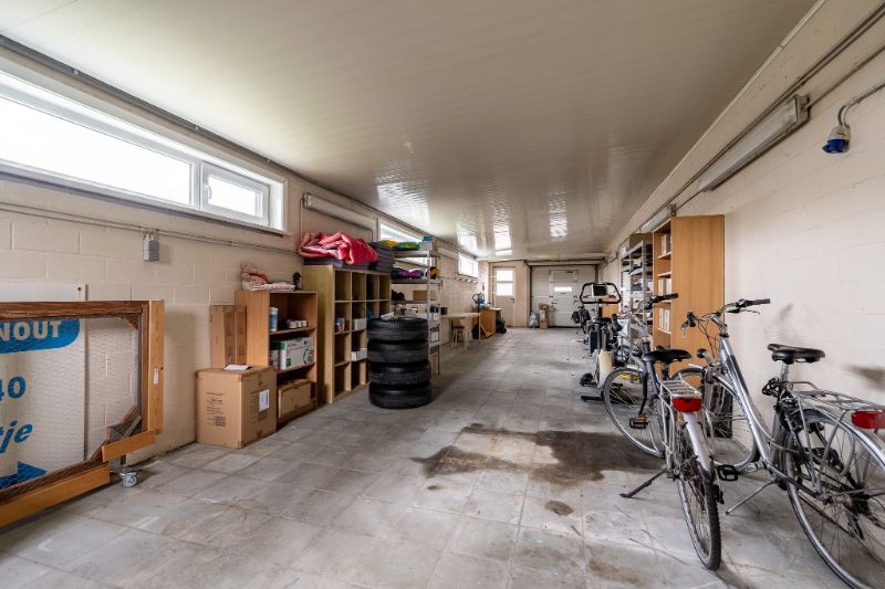 Landelijk wonen met comfort en ruimte – gerenoveerde woning met zuidgerichte tuin en loods van 80 m² foto 24