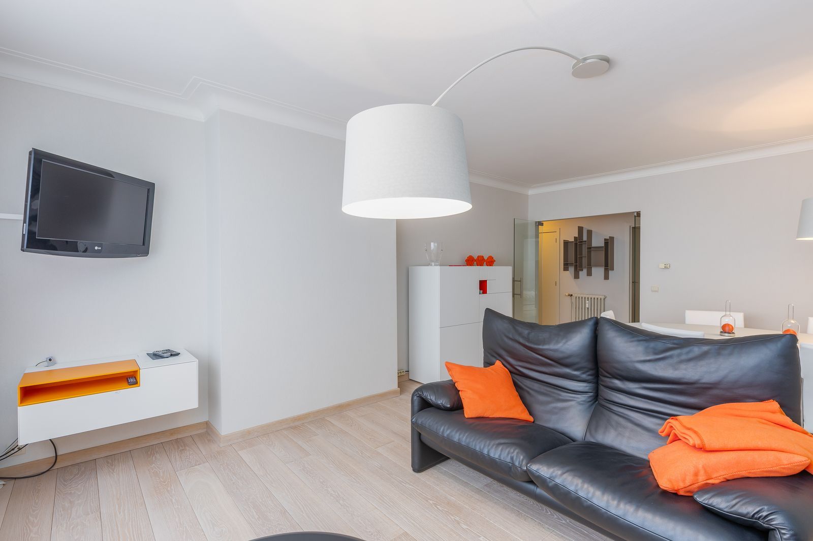 Gerenoveerd appartement met 2 slpk en lateraal zeezicht foto 3