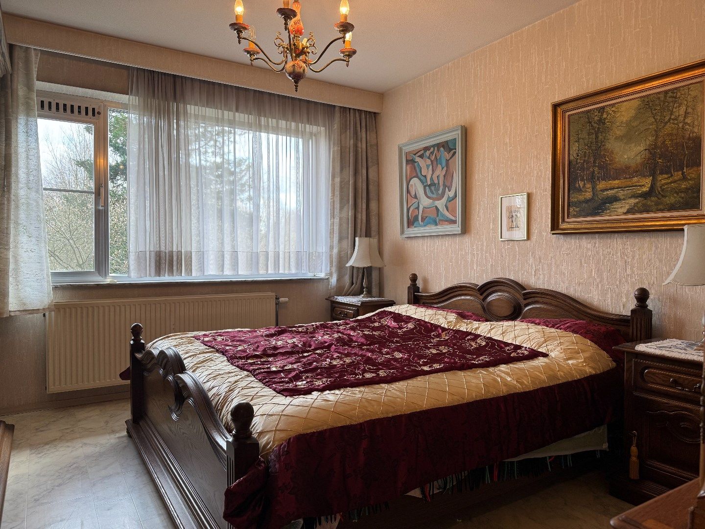een ruim hoekappartement met 3 SLPK. en 2 autostaanplaatsen foto 6