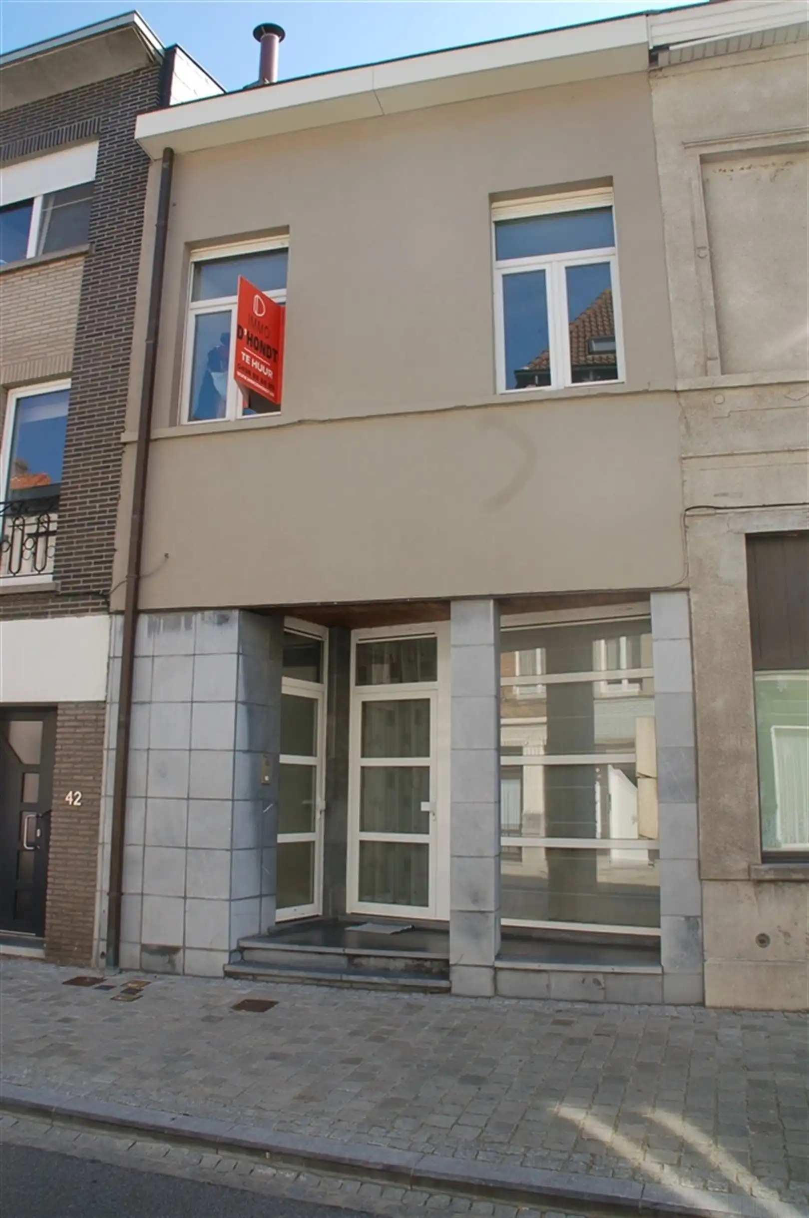 Duplex te huur nabij markt van Oudenaarde. foto {{pictureIndex}}