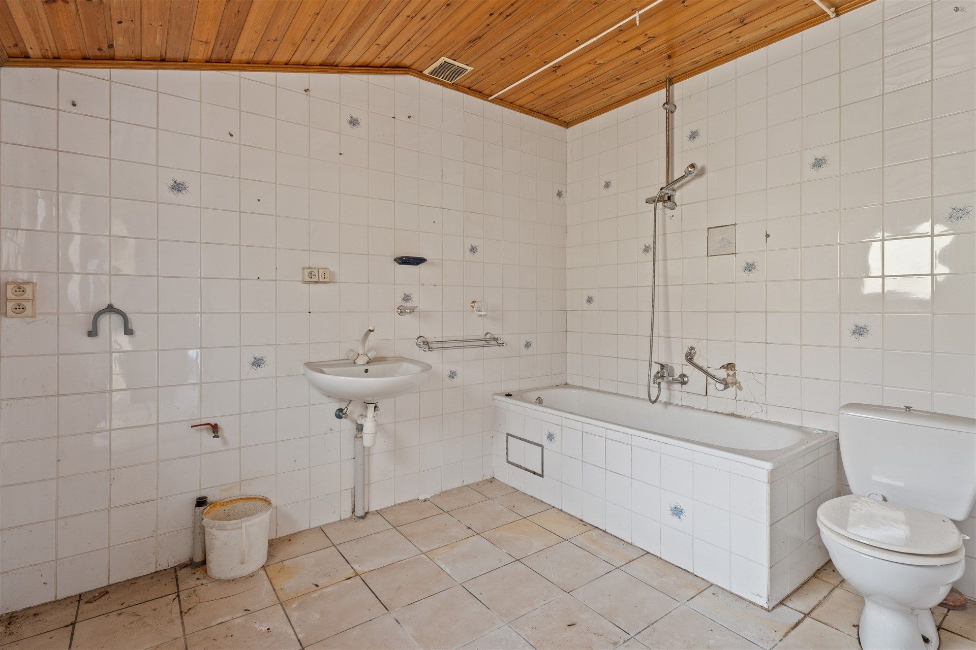 op te knappen woning op 540m² grond  foto 7